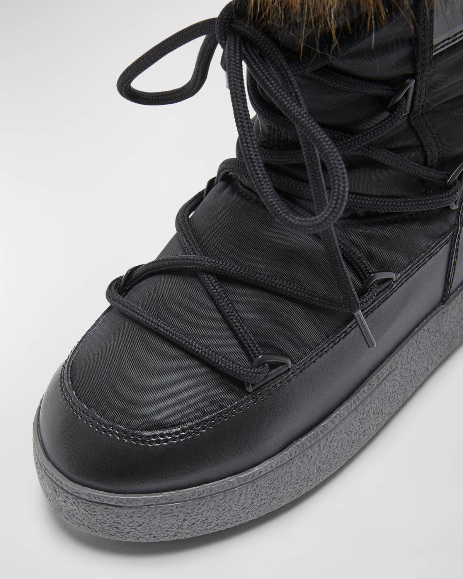 ミドルブーツ MOON BOOT LTRACK TUBE FAUX-FUR BLACK BOOTS BLACK LTRACK LOW BLACK FAUX-FUR BOOTS | Moon Boot®