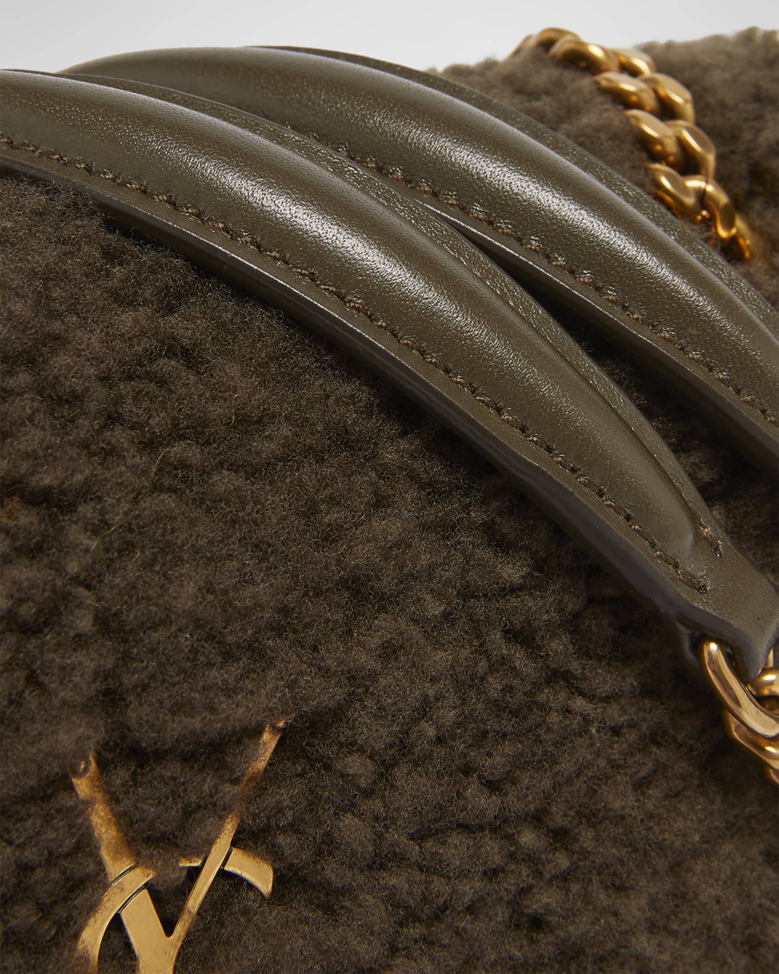 ショルダーバッグ・ポシェット Saint Laurent Mud Shearling Jamie Small Shoulder Bag Saint Laurent Jamie Small YSL Shoulder Bag in Lamb Shearling