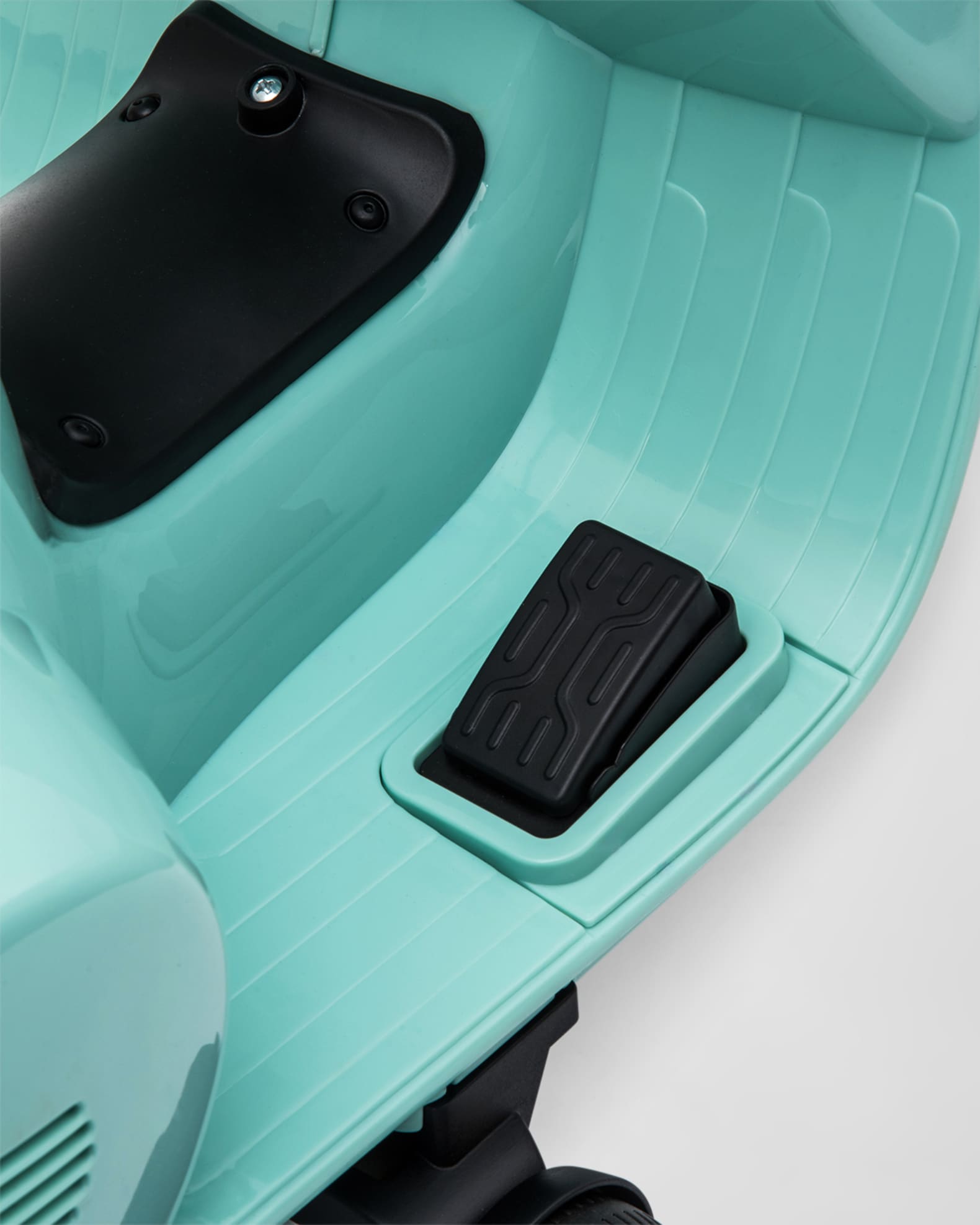 Vespa 6V Scooter