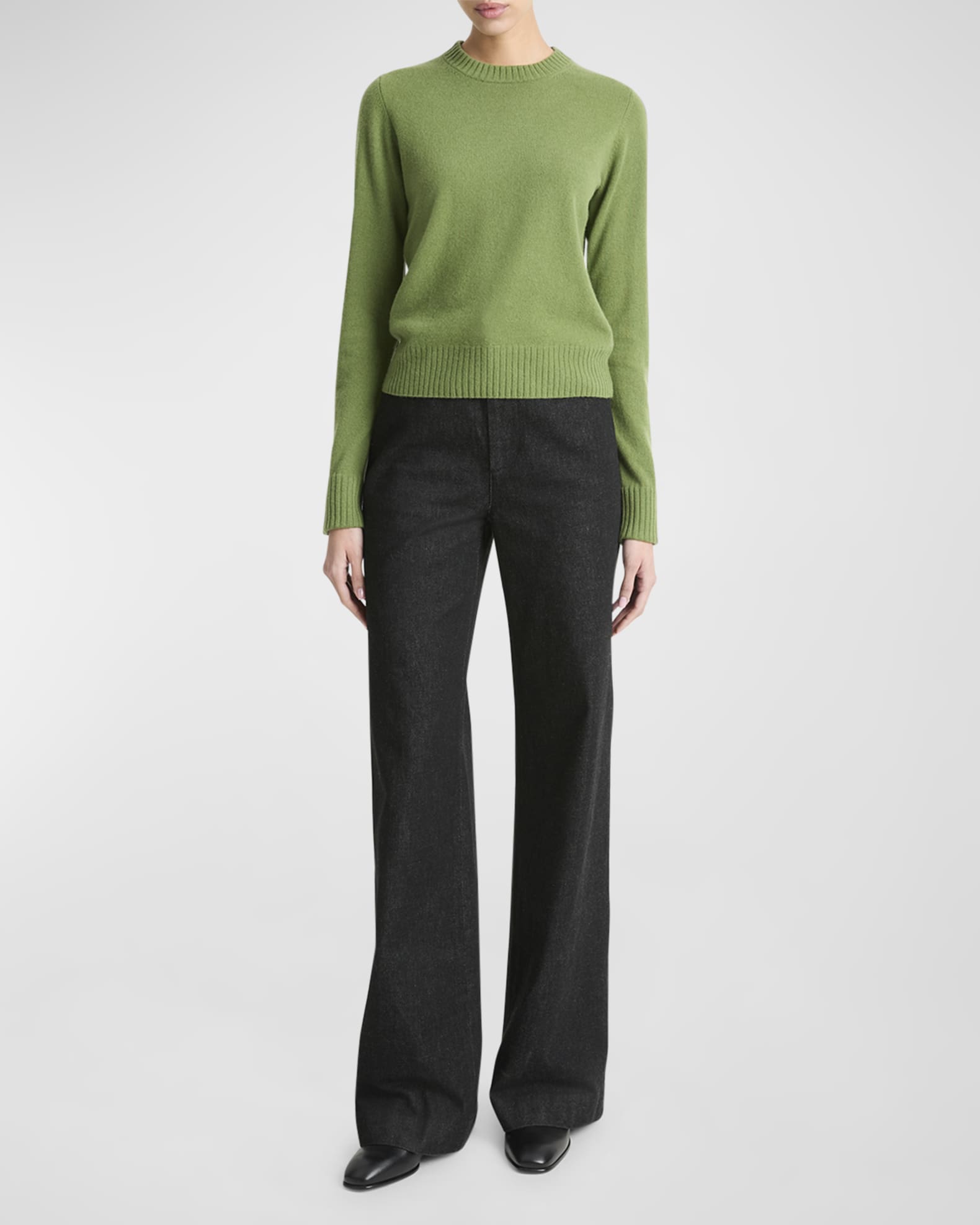 Classic Cashmere Crewneck Sweater 1