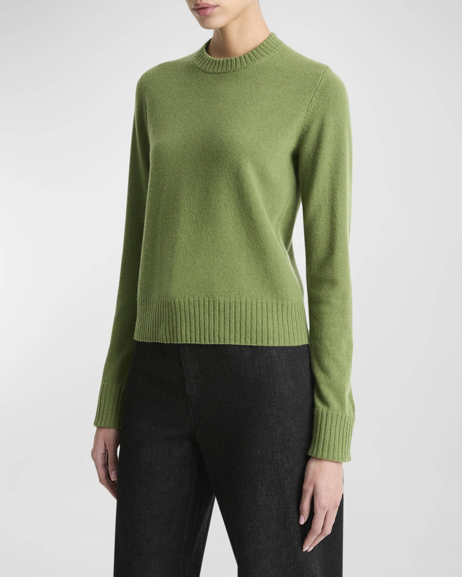Classic Cashmere Crewneck Sweater 0