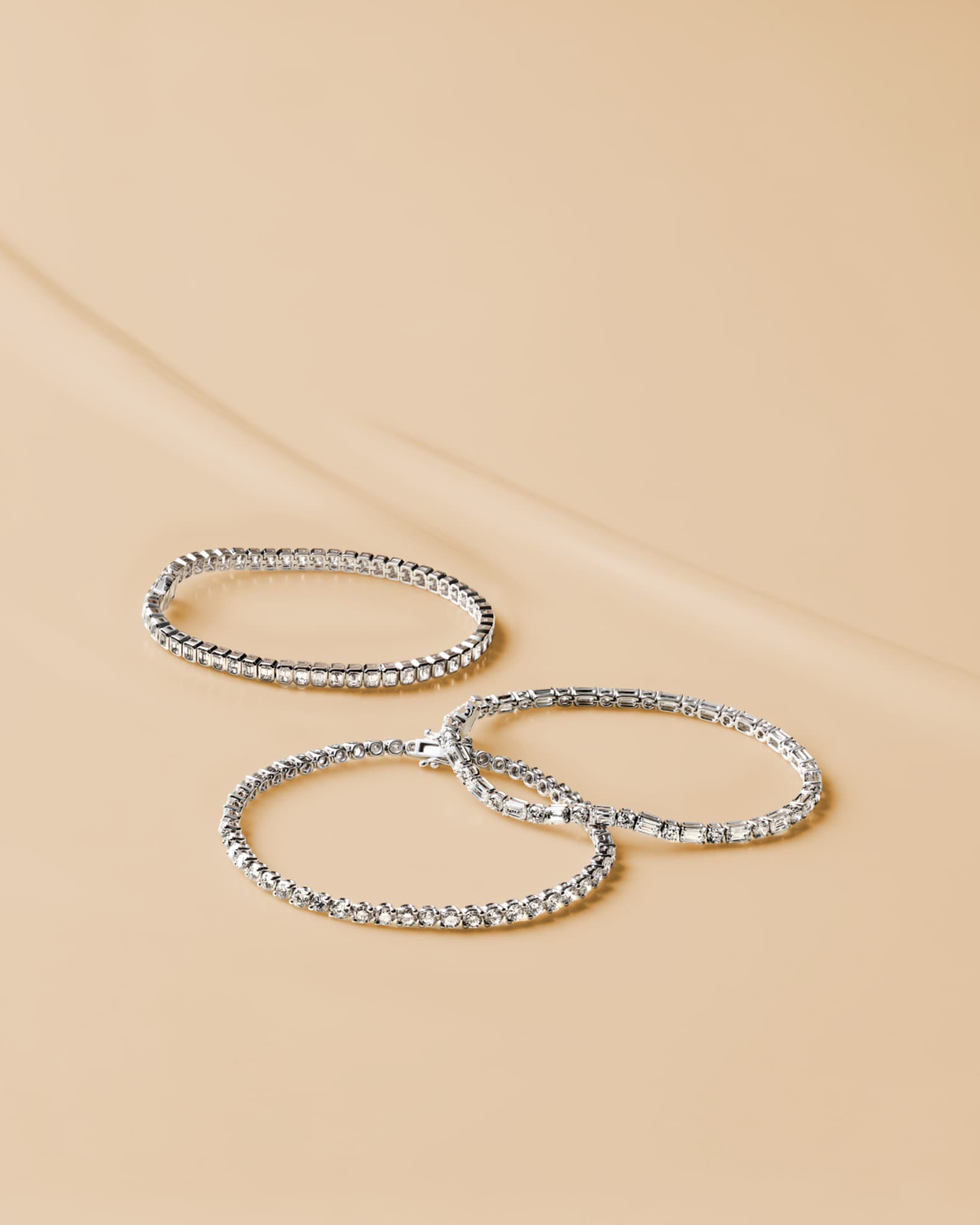 18K Gold Round-Cut Diamond Buttercup Tennis Bracelet, 5.75tcw, 7"L 1