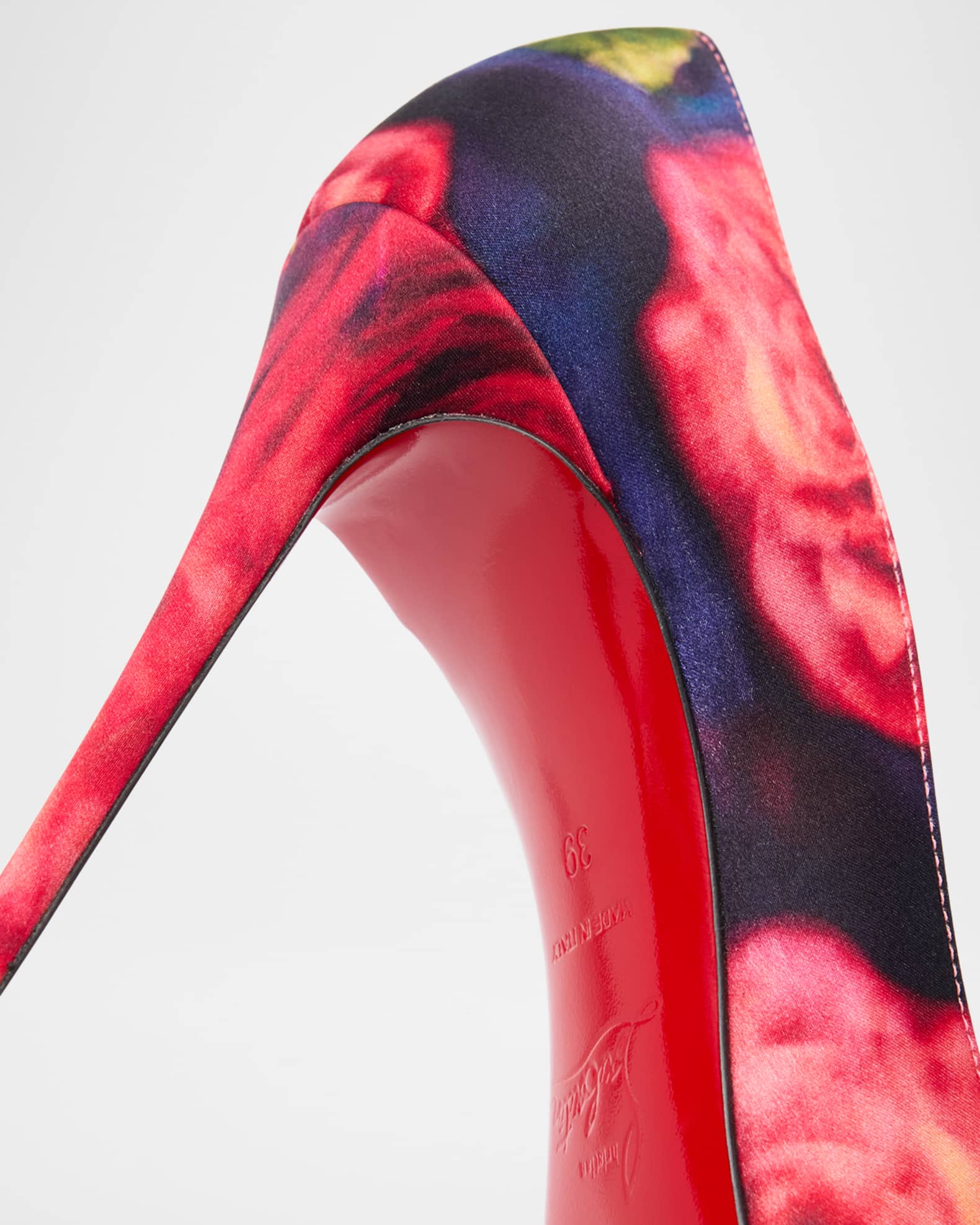 Classic louboutin pumps cheap
