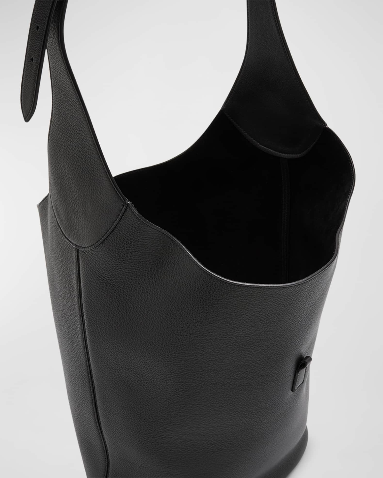 YSL【入手困難】定番クラシック ★☆LE 5 A 7 HOBO BAG☆★ 全色 YSL【入手困難】定番クラシック LE 5 A 7 HOBO BAG 全色 (Saint