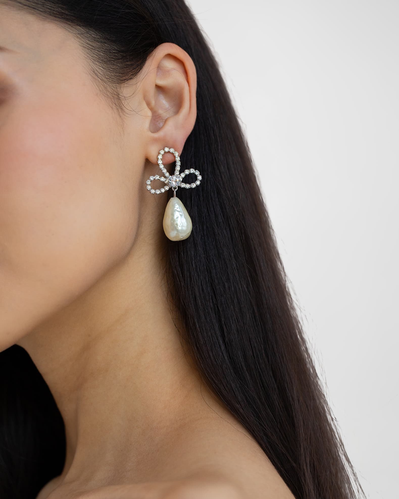 Devina Earrings 1