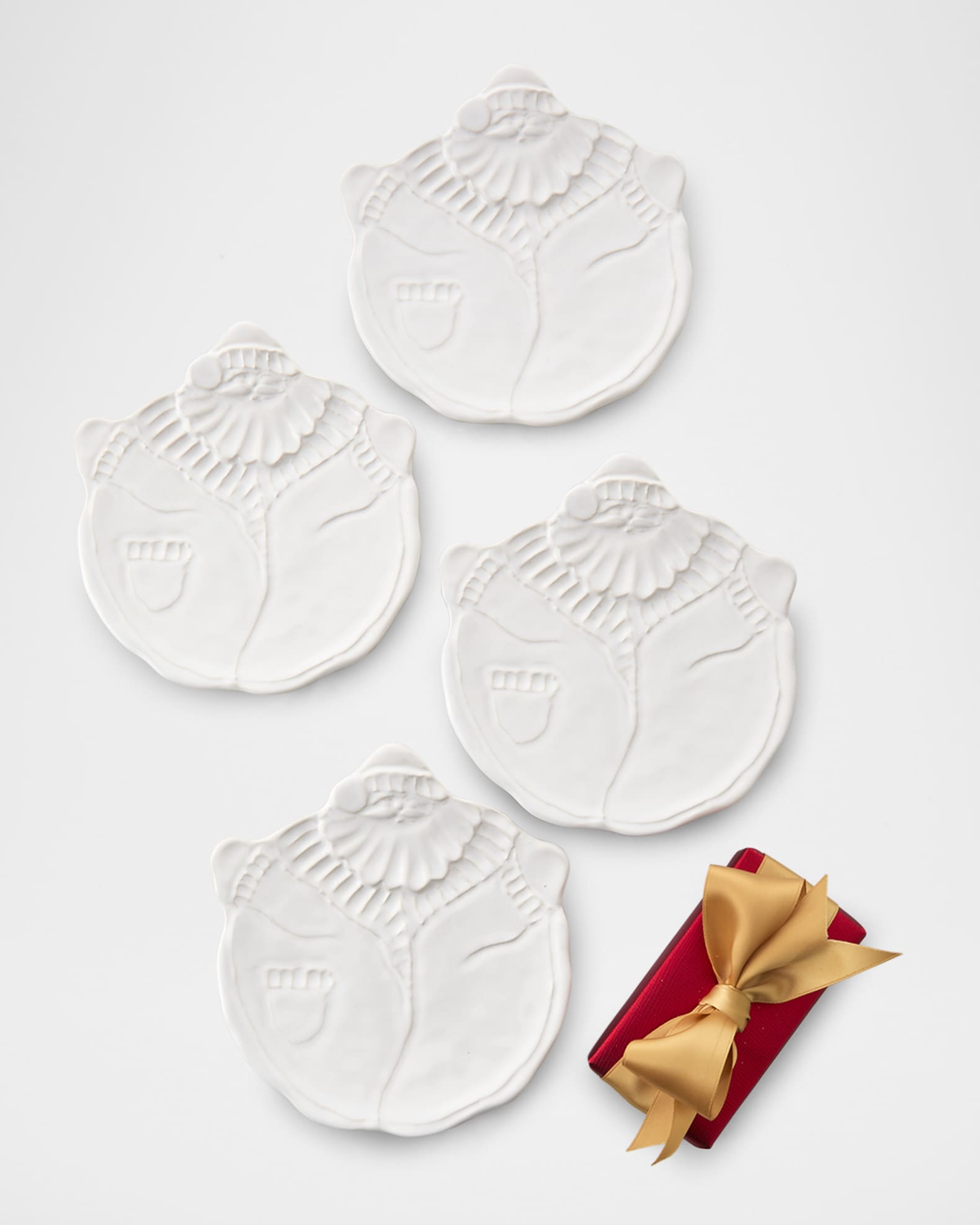 Vietri Pietra Natale Figural Santa Canape Plate Neiman Marcus
