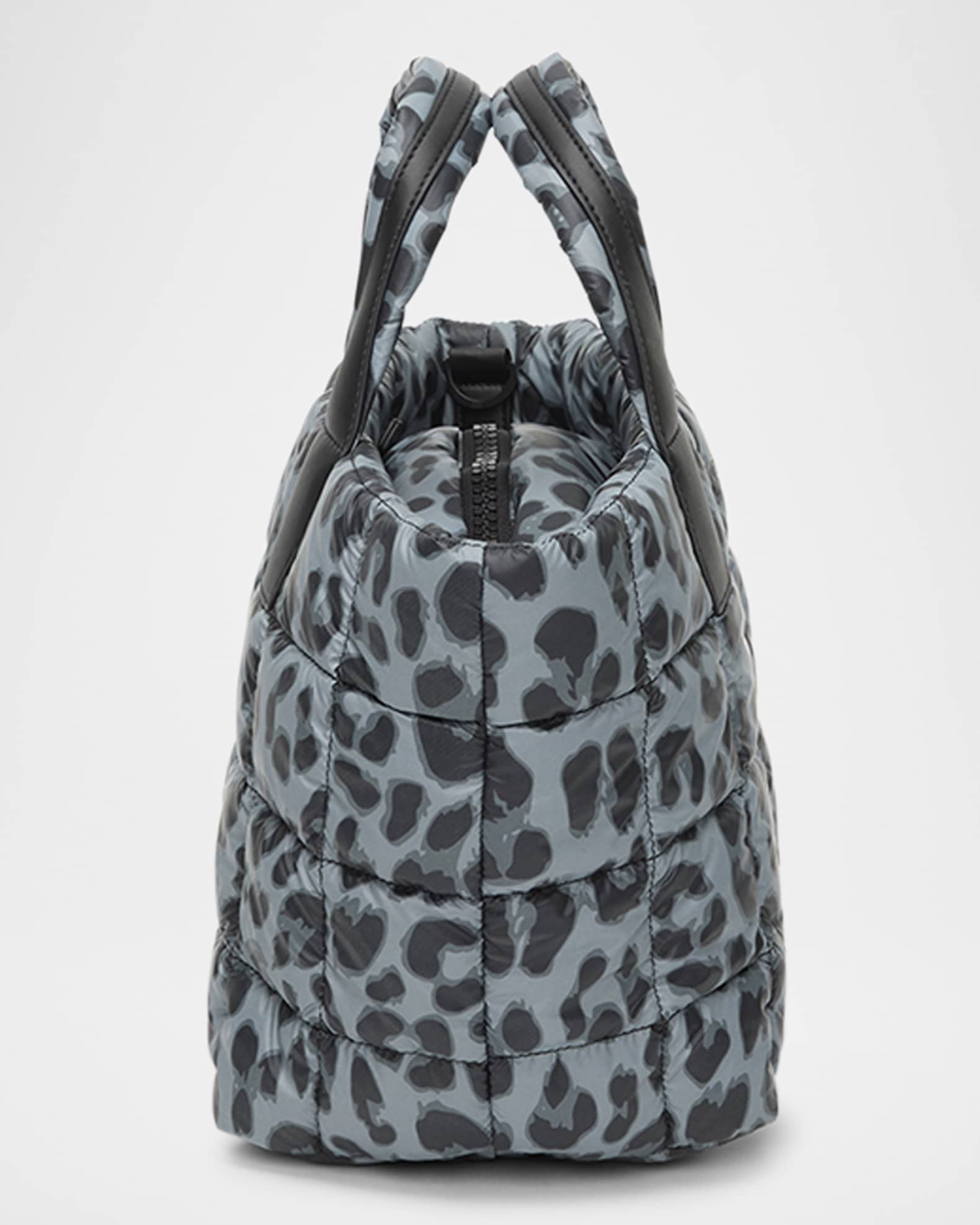 バッグ WACKOMARIASPEAK EASY / LEOPARD TOTE BLUE Alex Max Tote Bag: Blue Leopard Print