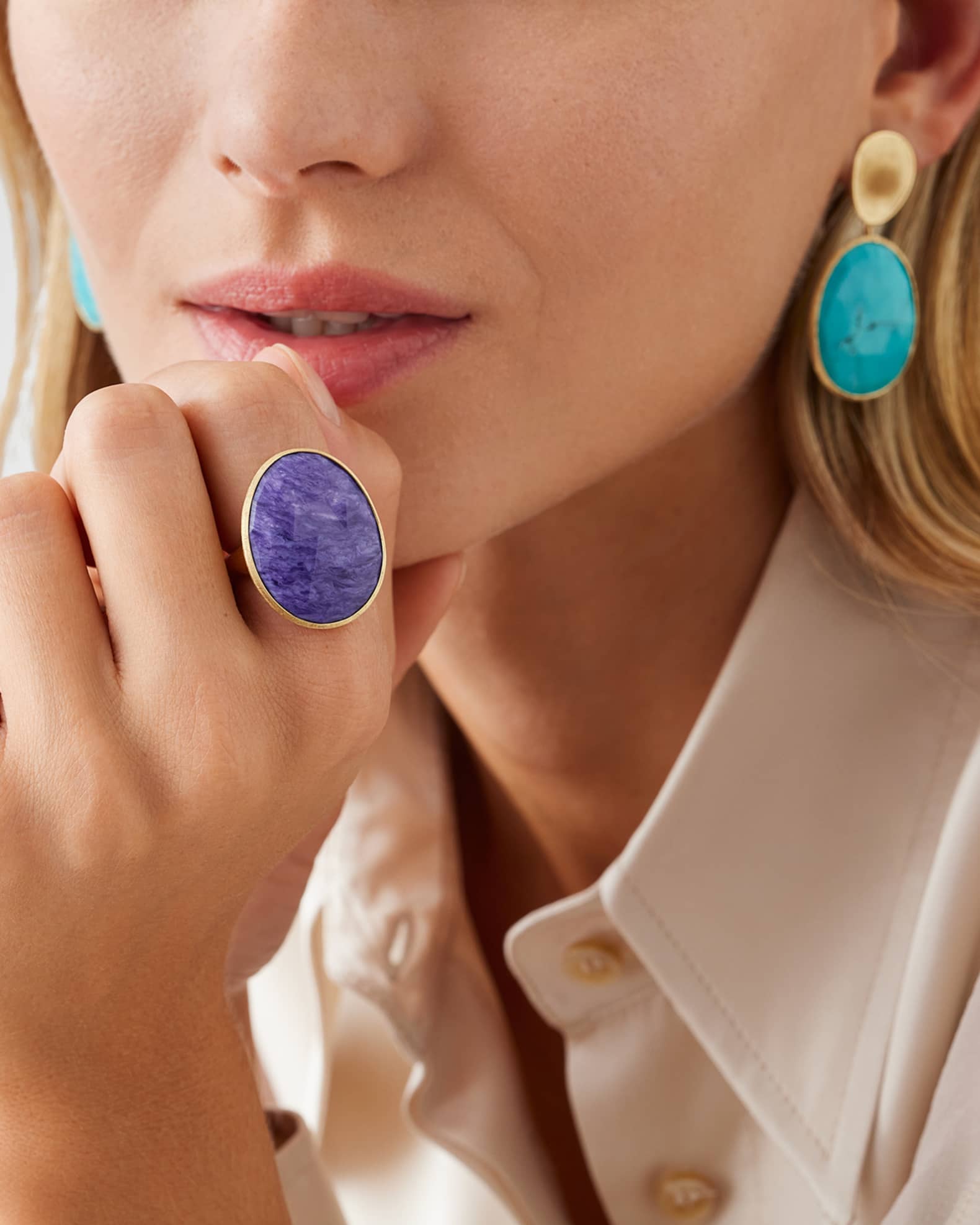 18K Yellow Gold Cocktail Ring with Charoite 1