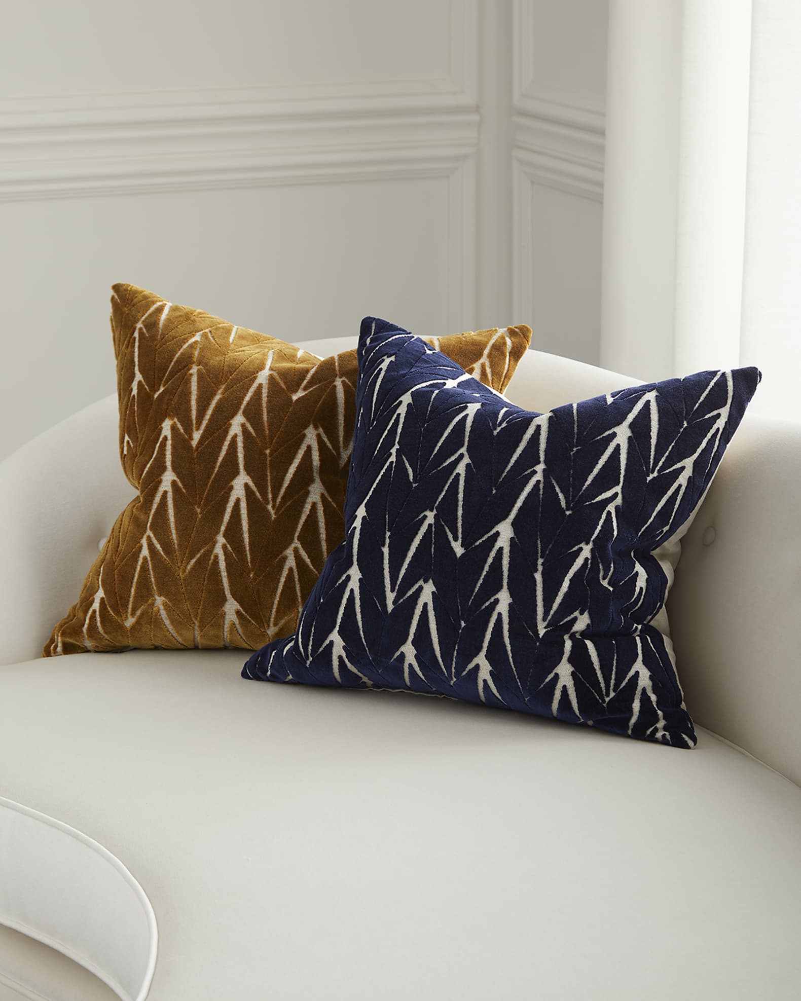 Eastern Accents Phase Decorative Pillow 22 x 22 Blue