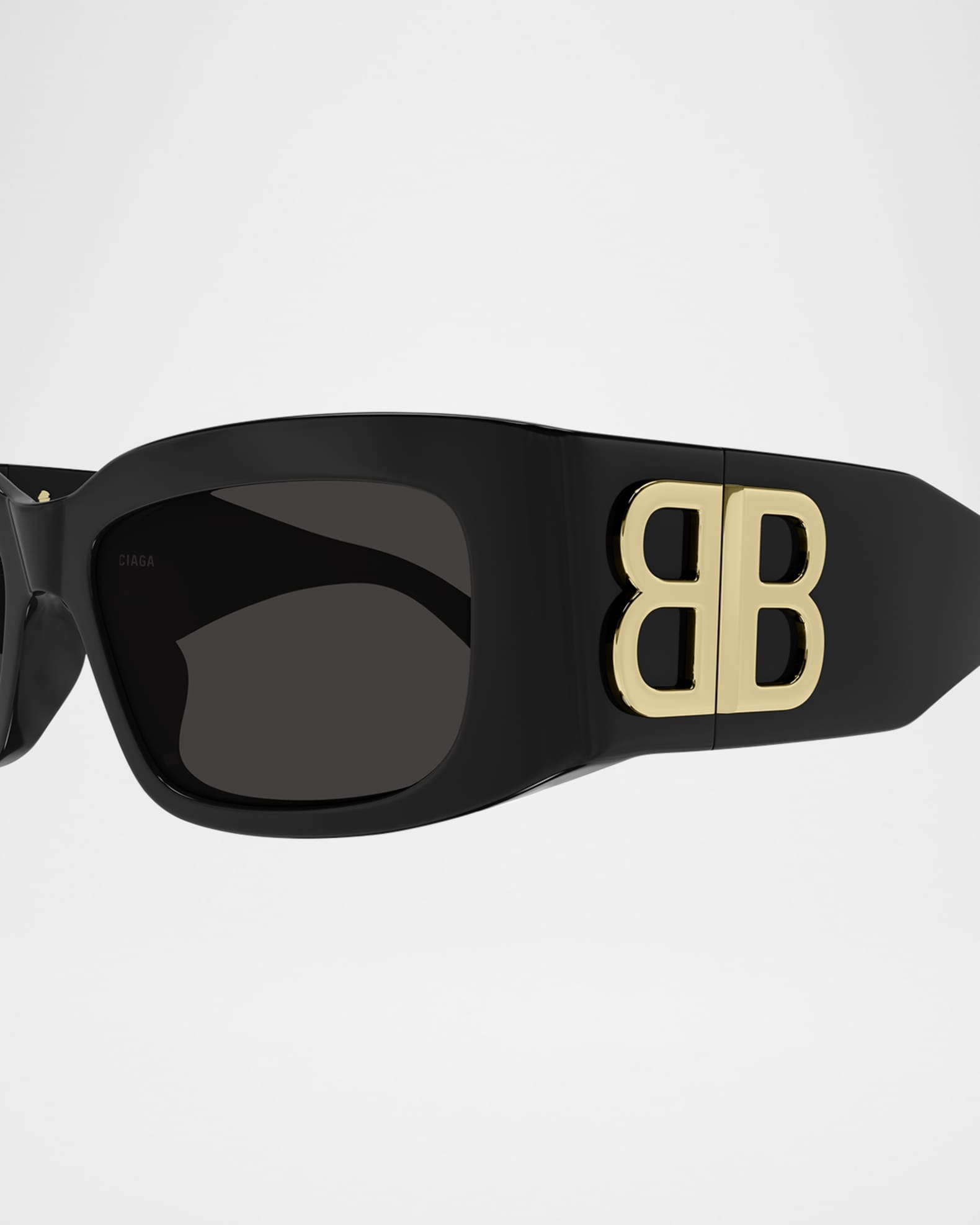【関税＆送料込み】Balenciaga 'Bossy Cat' Sunglasses Balenciaga Eyewear Bossy Cat Sunglasses | Black | FARFETCH