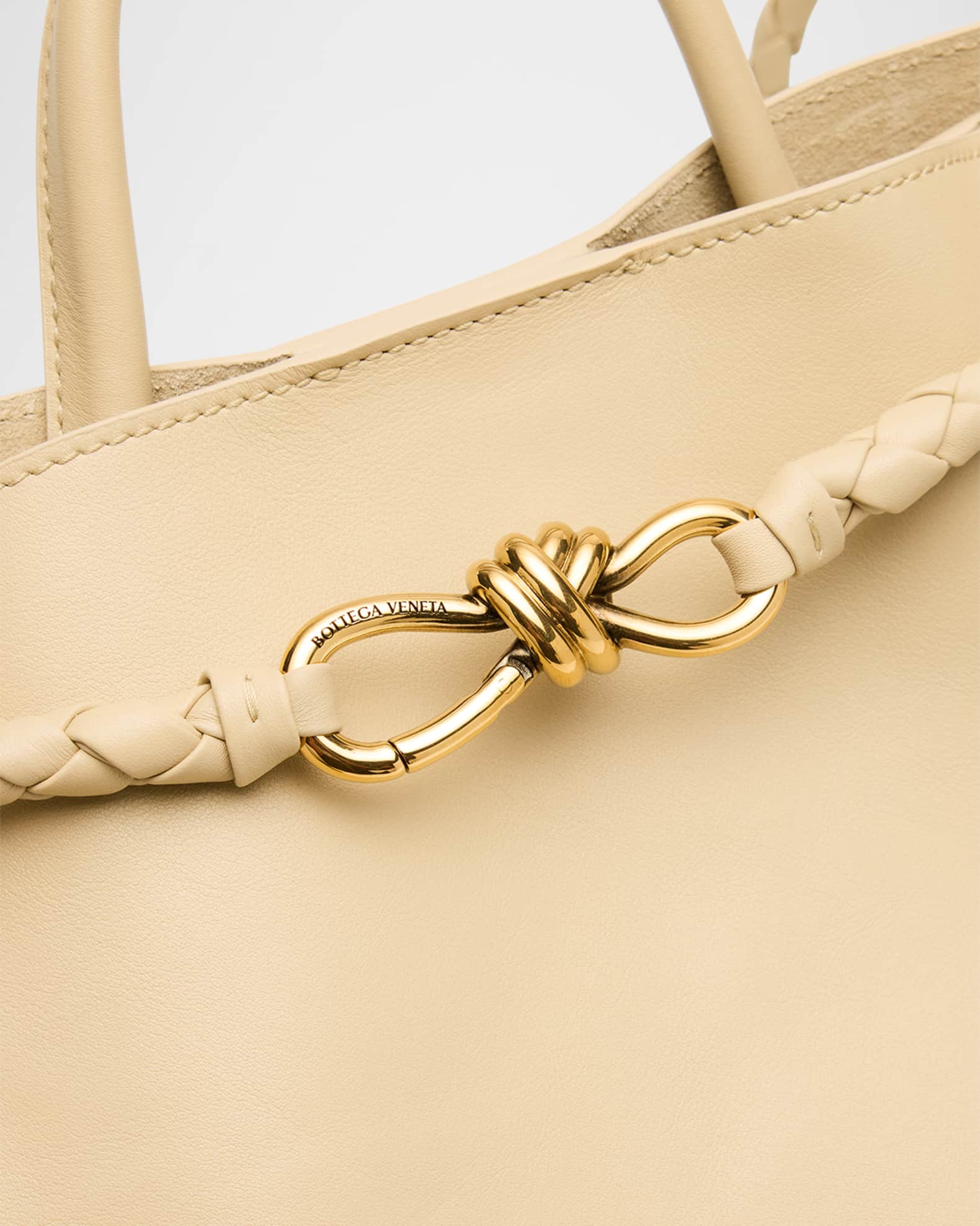 【BOTTEGA VENETA】MEDIUM ANDIAMO BAG Women's Andiamo medium bag | BOTTEGA VENETA | 24S