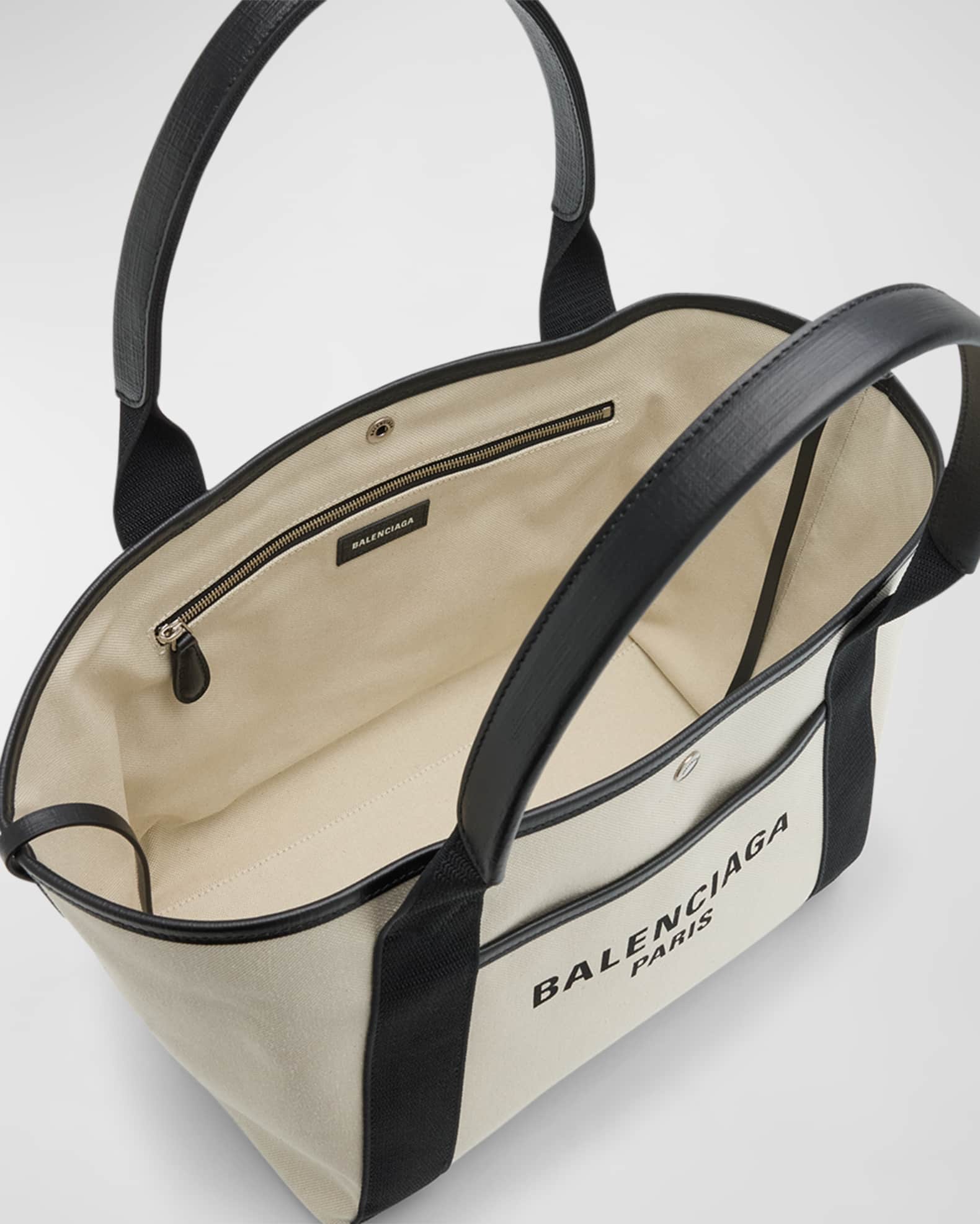 発掘 - 新登場ブランド Balenciaga Biarritz Medium Tote Bag | Neiman Marcus バッグ