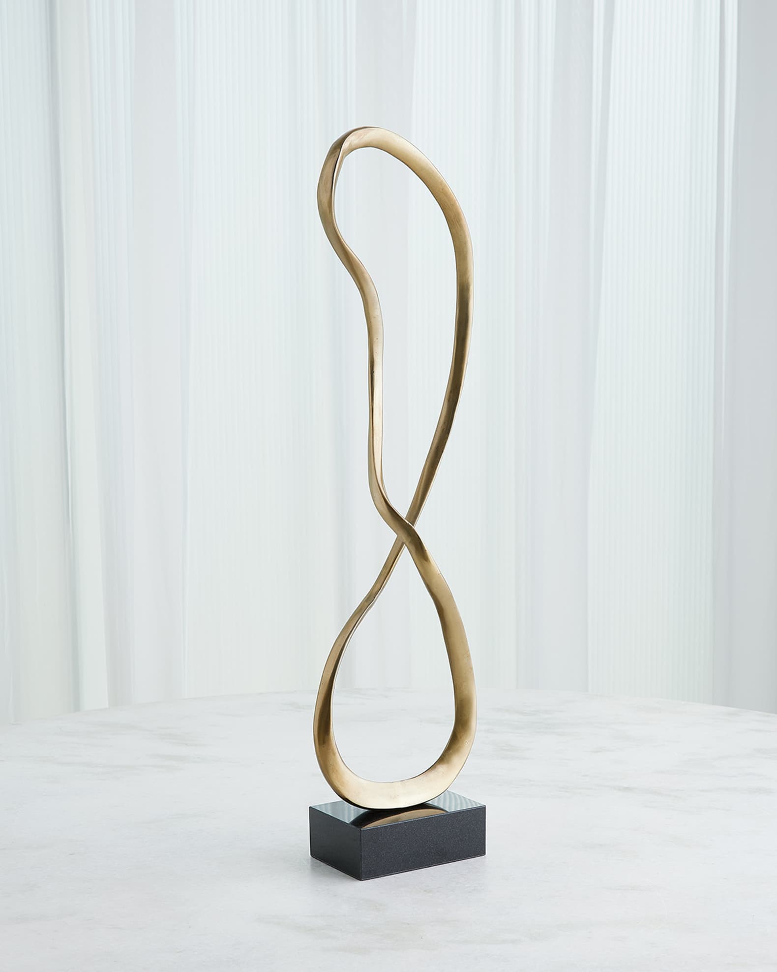 Abstract Loop Sculpture 0