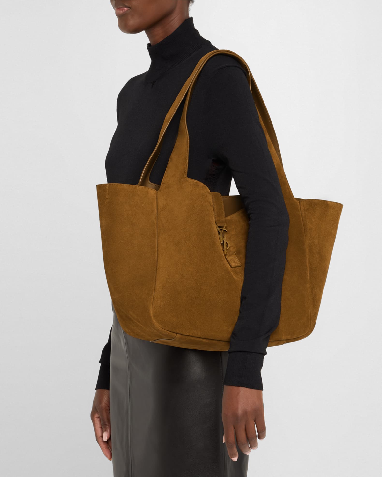 VIP【送料関税込】Saint Laurent LE BEA SUEDE LEATHER TOTE BAG Saint Laurent Le Bea in Suede Tote Bag | Saks Fifth Avenue