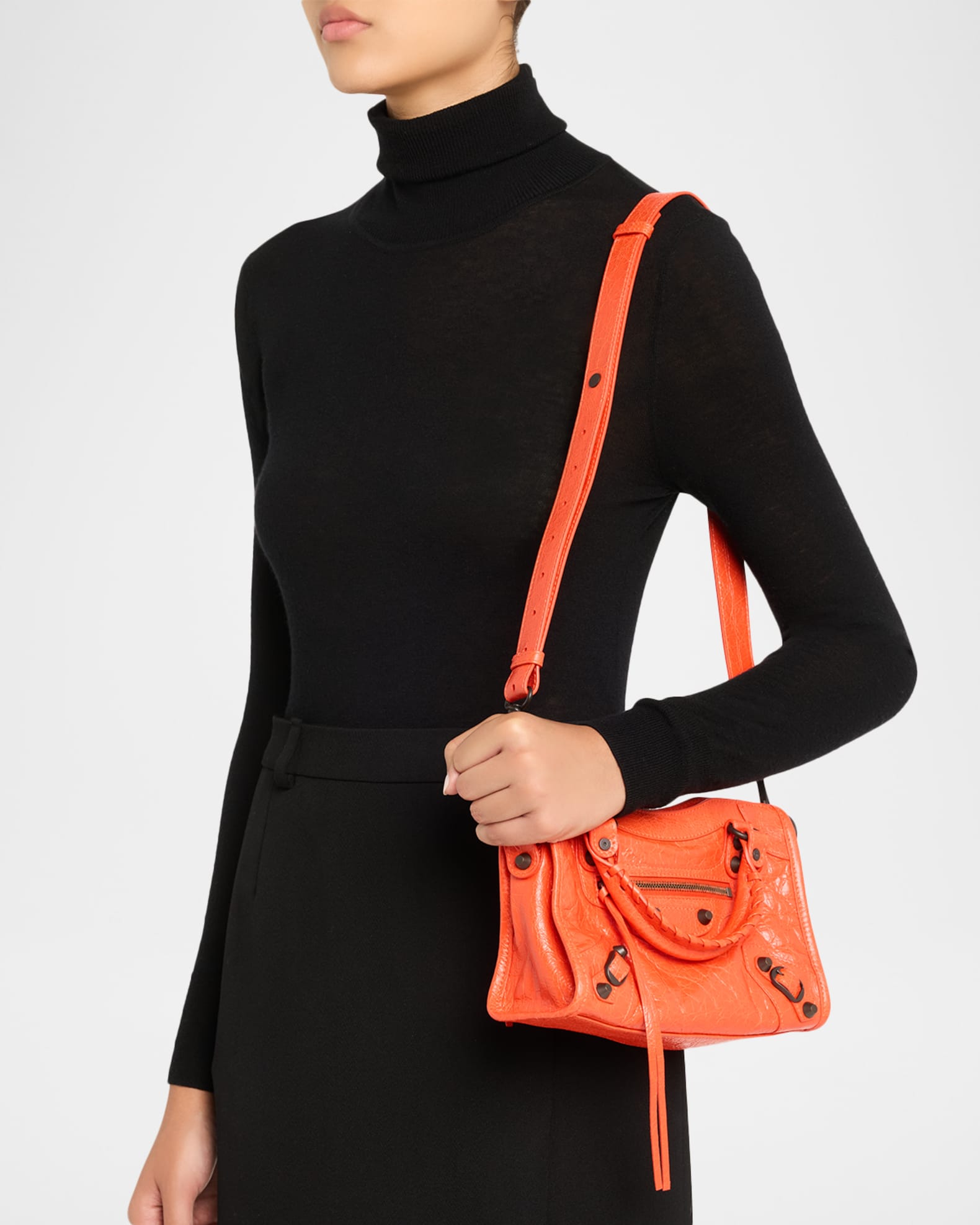 BALENCIAGA シティ ミニ REVIEW* Balenciaga Mini City! What Fits, Mod Shots - YouTube