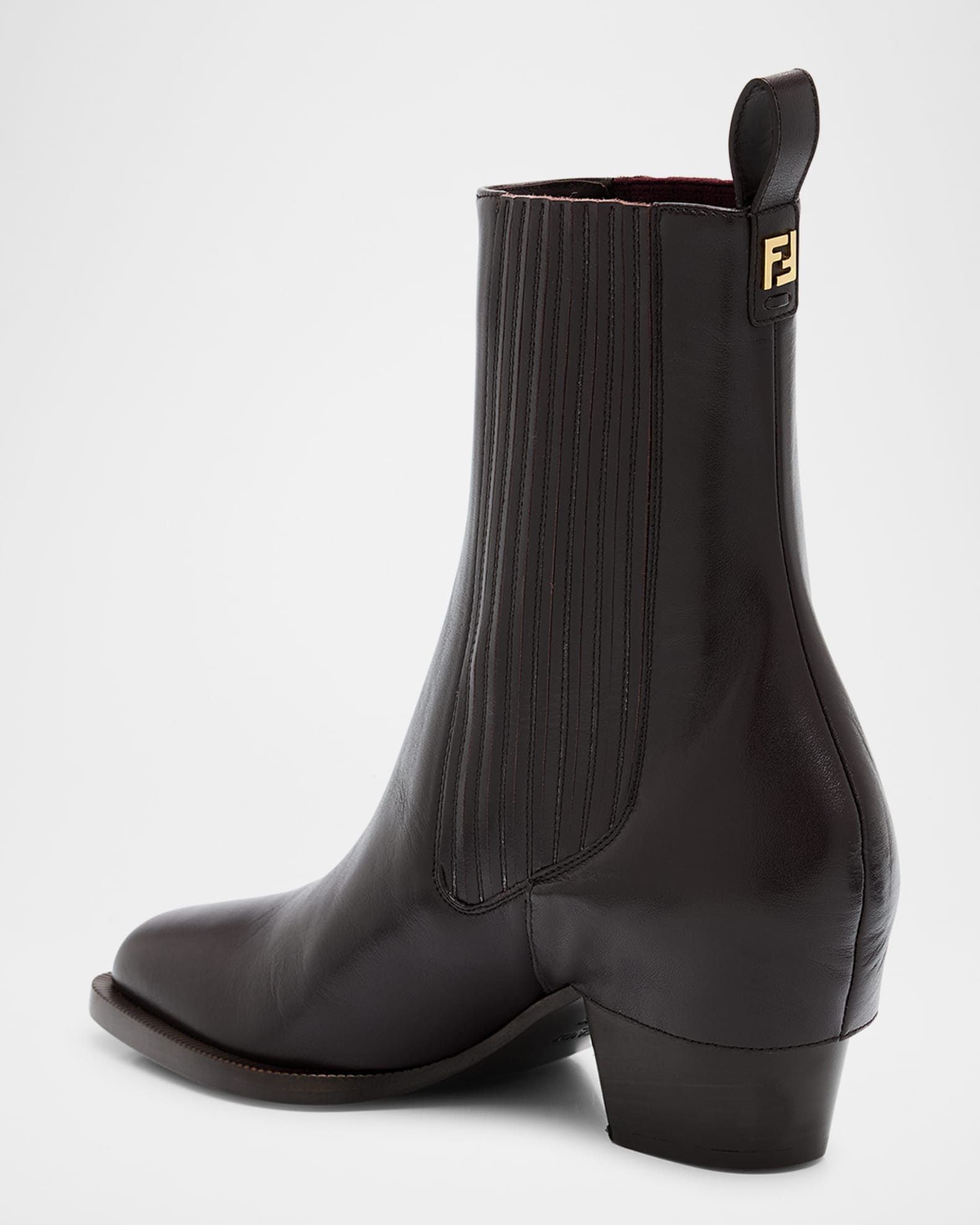 フェンディ　ムートンブーツ　新品　38 Fendi Almond-Toe Calf Leaher Boots | Neiman Marcus