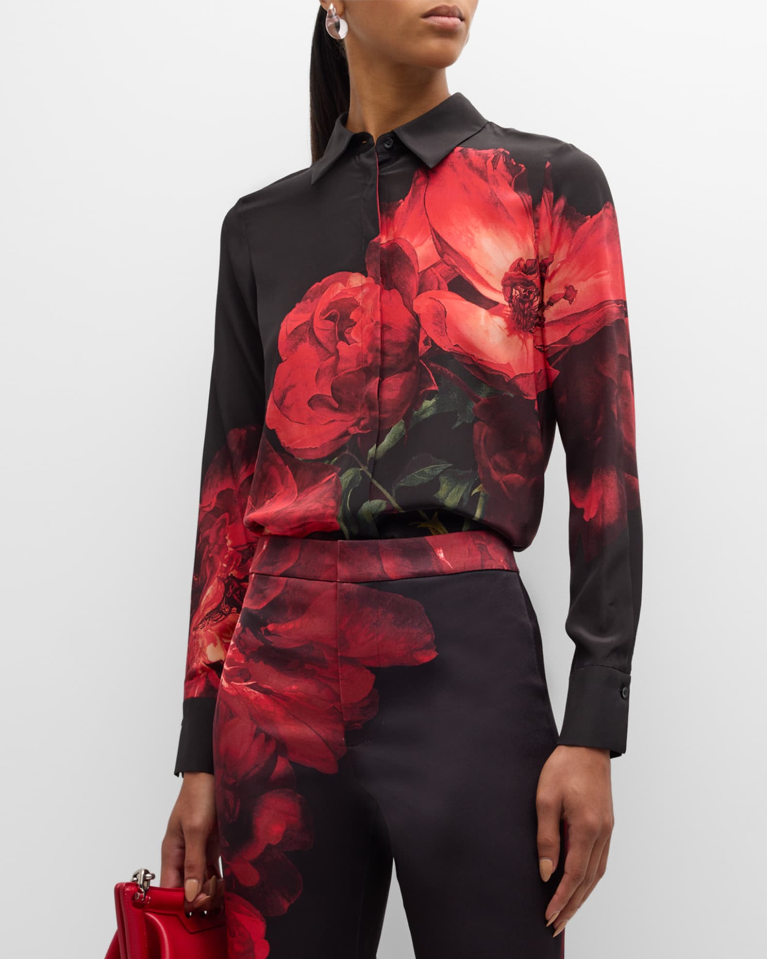 Brady Button In | Dogwood Dot
