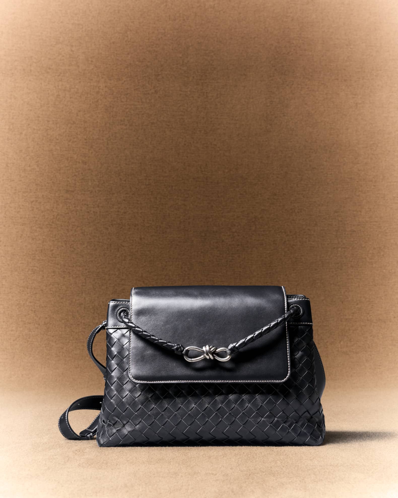 Bottega Veneta Men's Andiamo Medium Intrecciato Leather