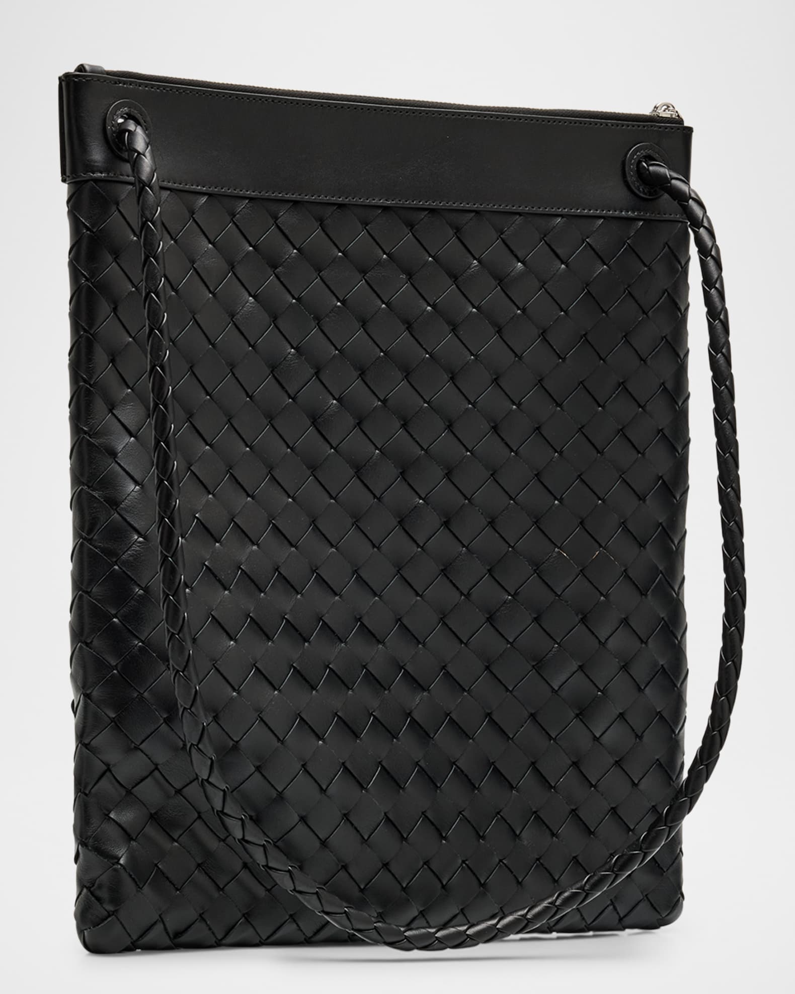 BOTTEGA VENETA アンディアーモ メッセンジャー Bottega Veneta Men's Andiamo Intrecciato Leather Flat