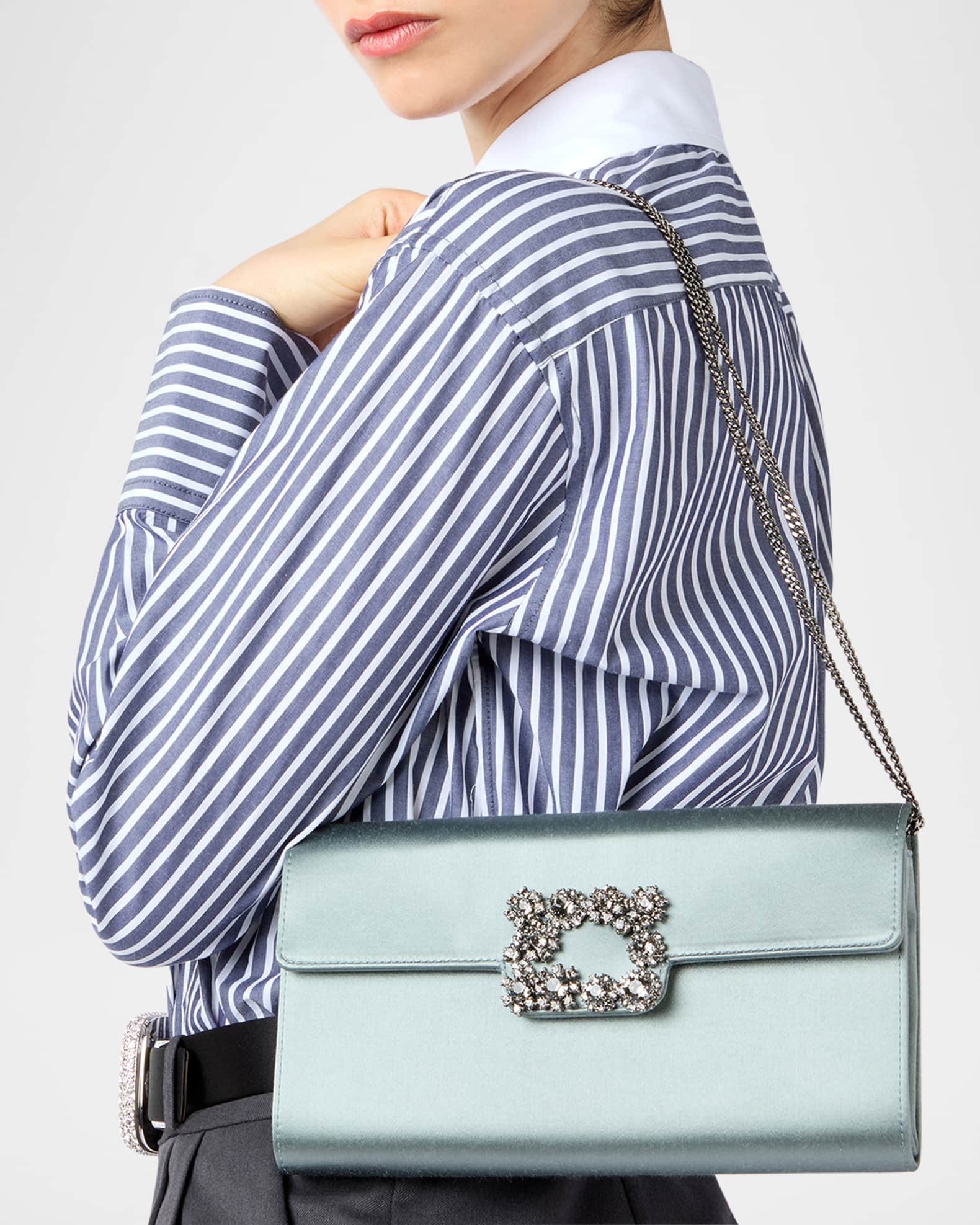 【関税&送料込】Roger Vivier Envelope Flap Flower Buckle Roger Vivier Flower Buckle Envelope Flap Satin Clutch Bag
