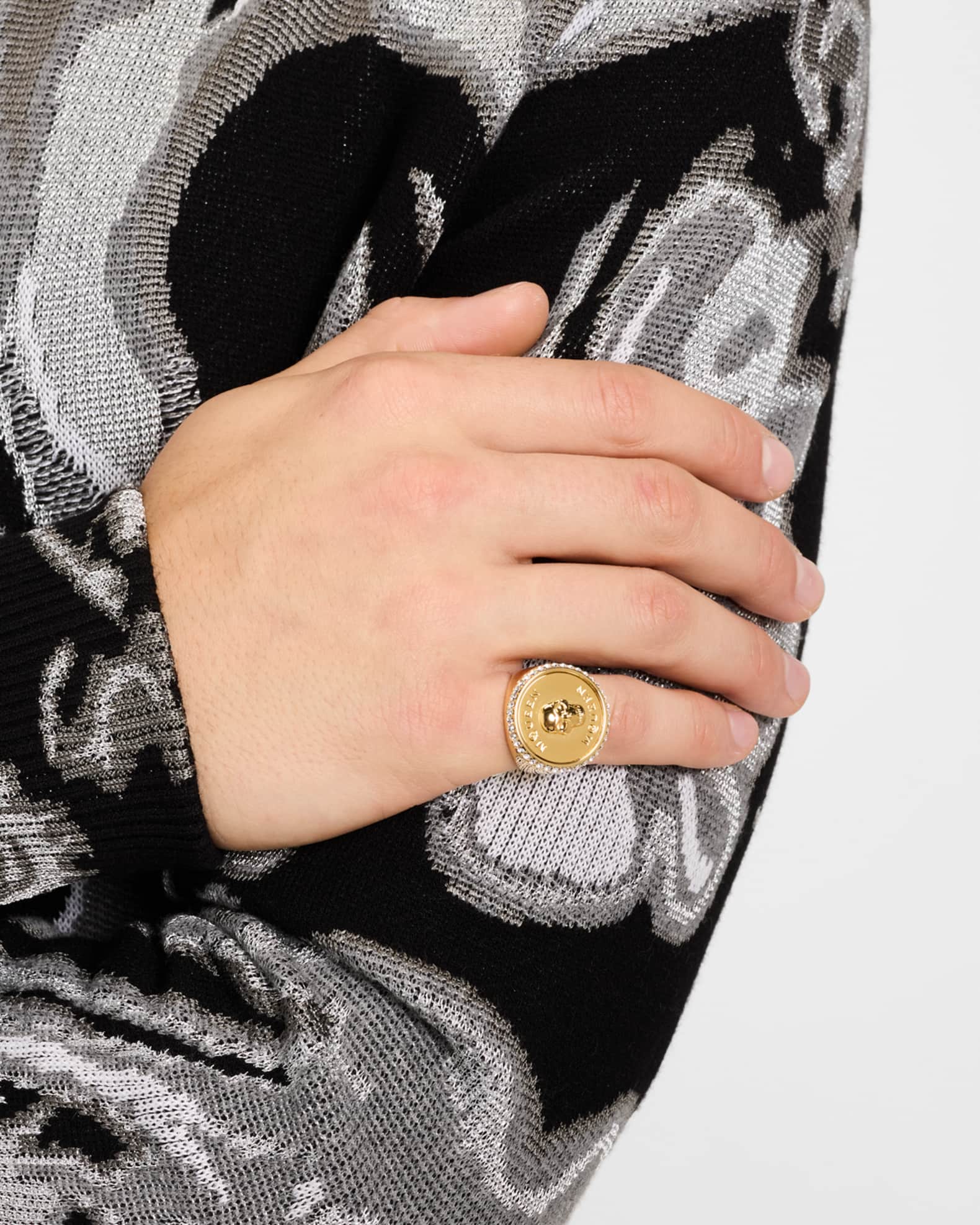 Alexander McQueen Men s Sovereign Skull Ring Neiman Marcus