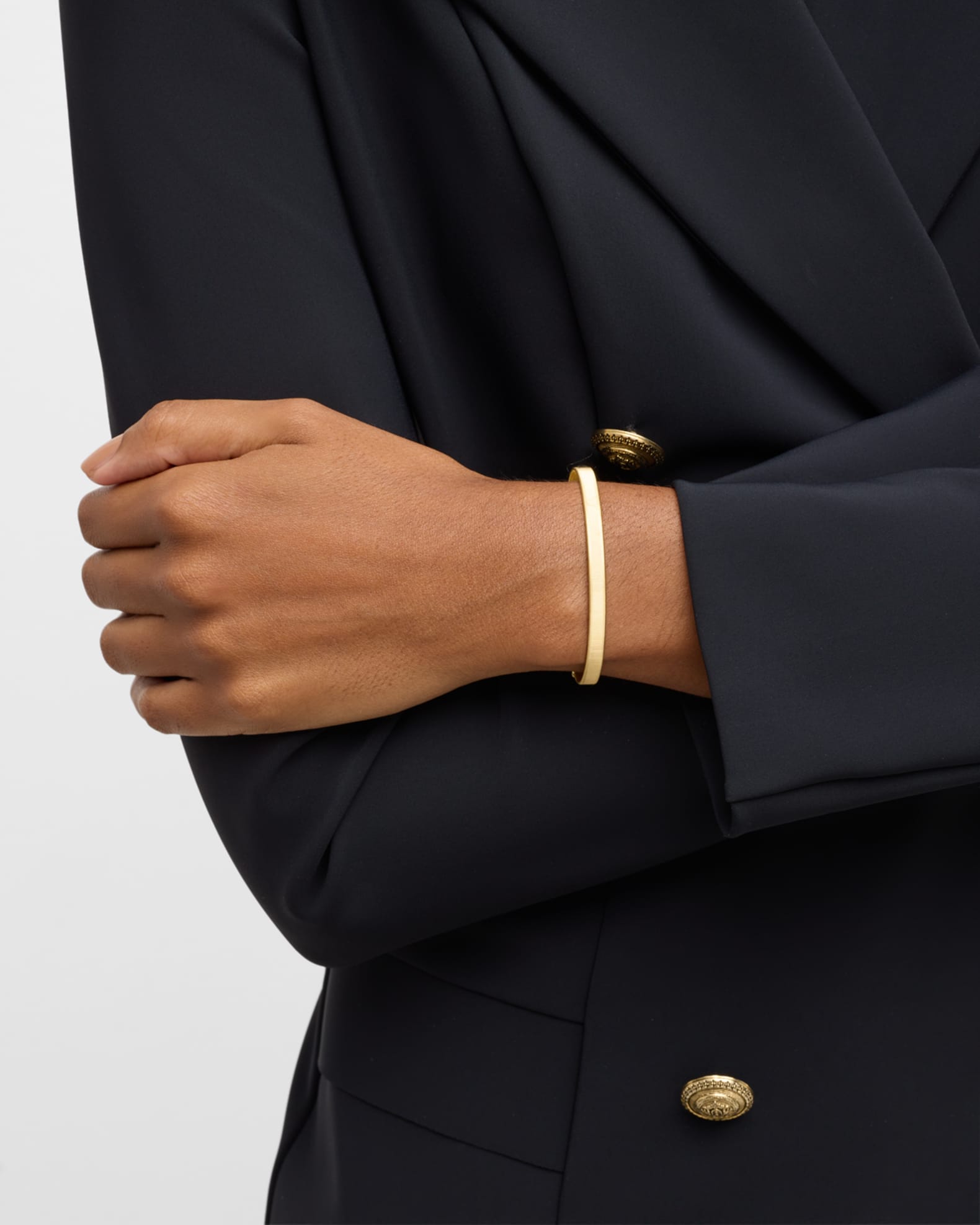 18K Yellow Gold Coil Thin Bangle Bracelet 1