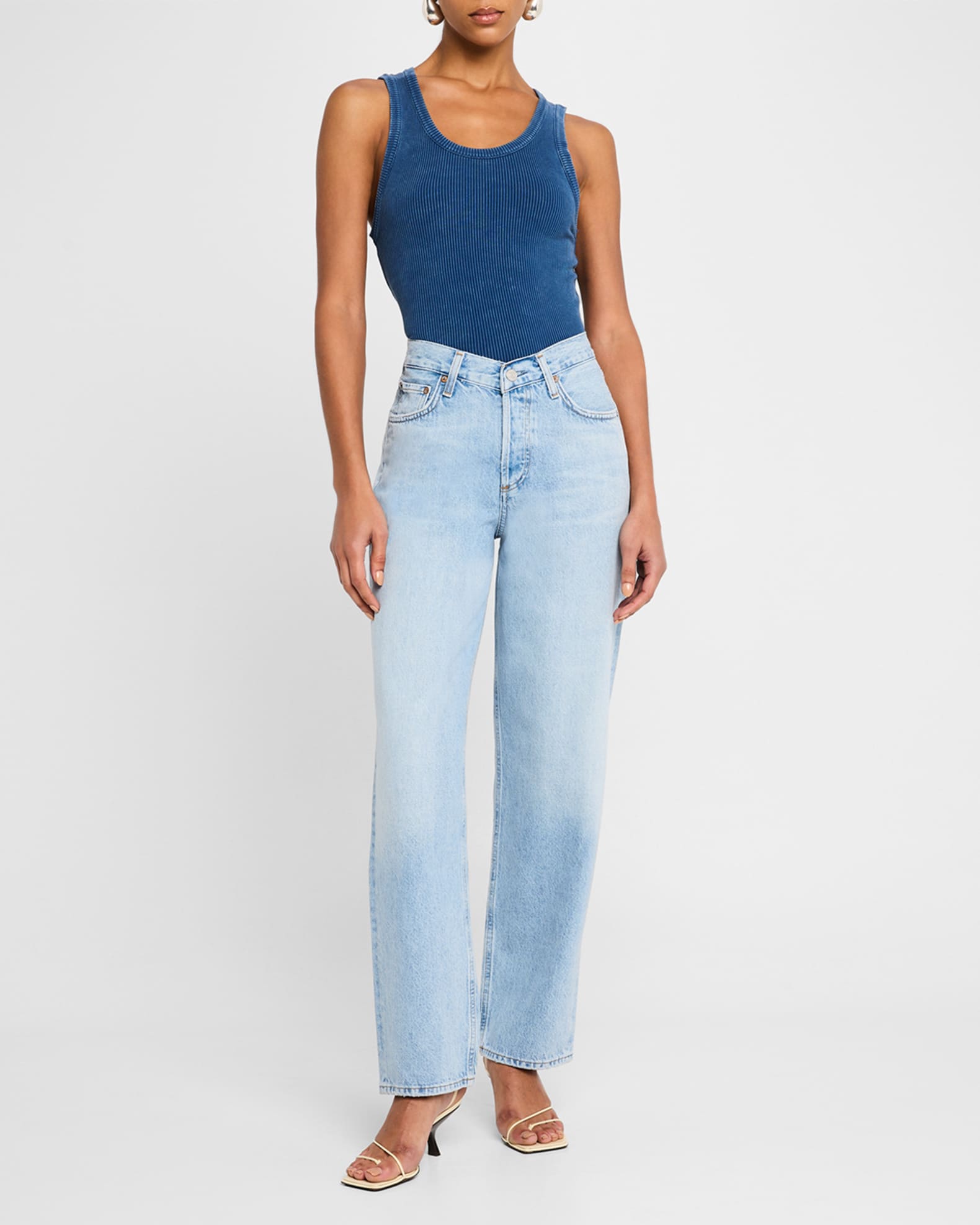 V-Waist Baggy Jeans 1