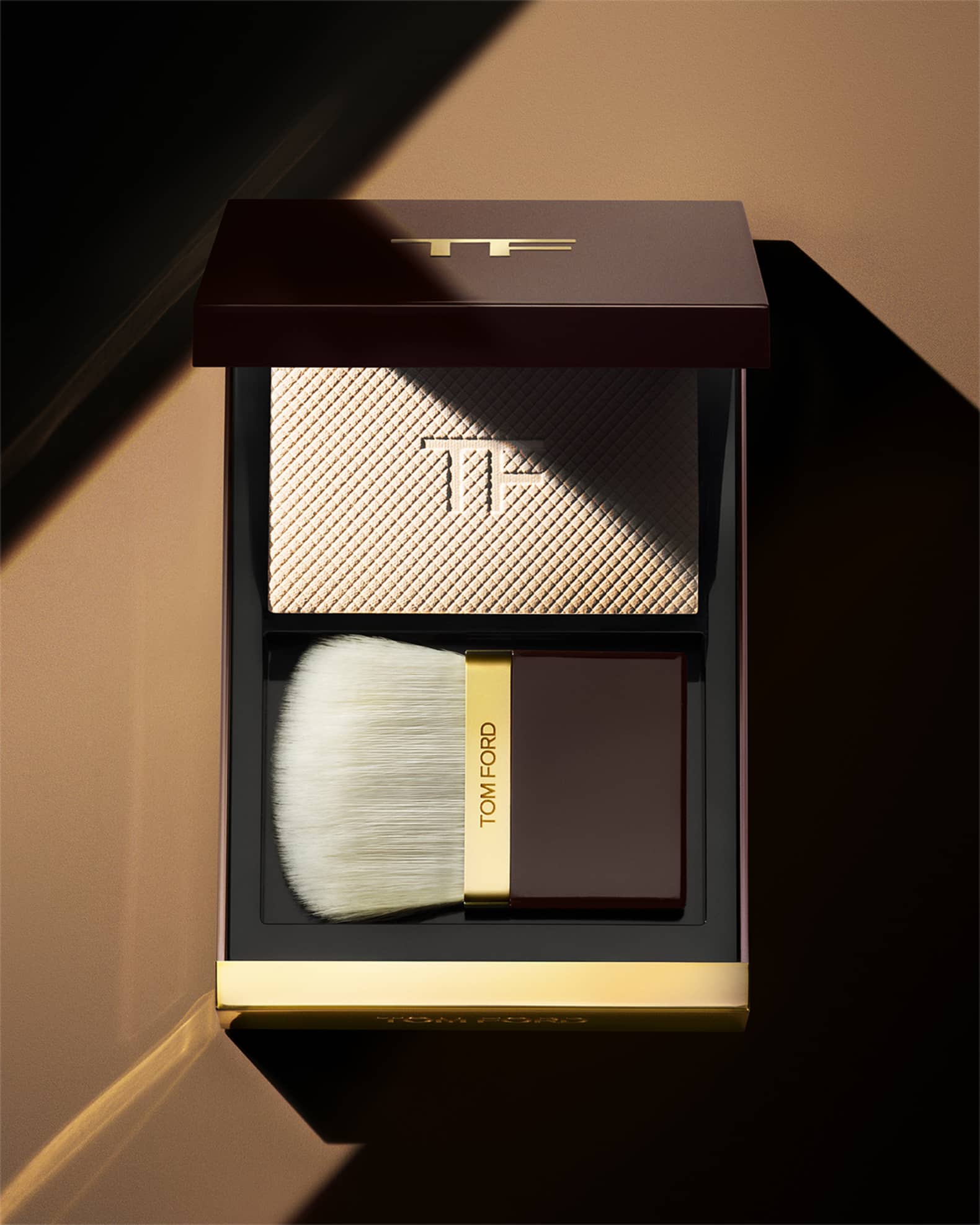 TOM FORD Architecture Soft Matte Blurring Powder | Neiman Marcus
