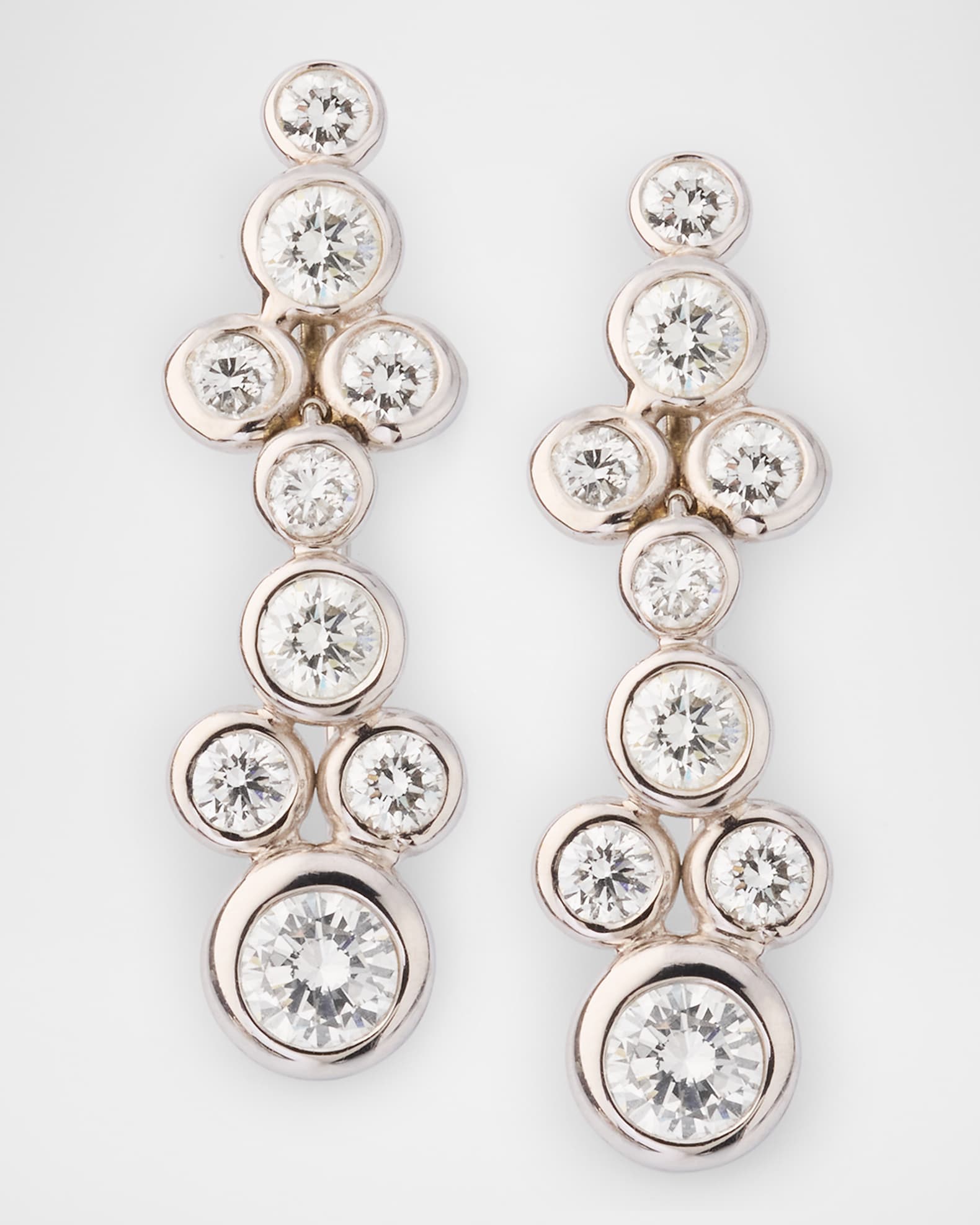 Estate 18K White Gold Diamond Dangle Drop Earrings 0