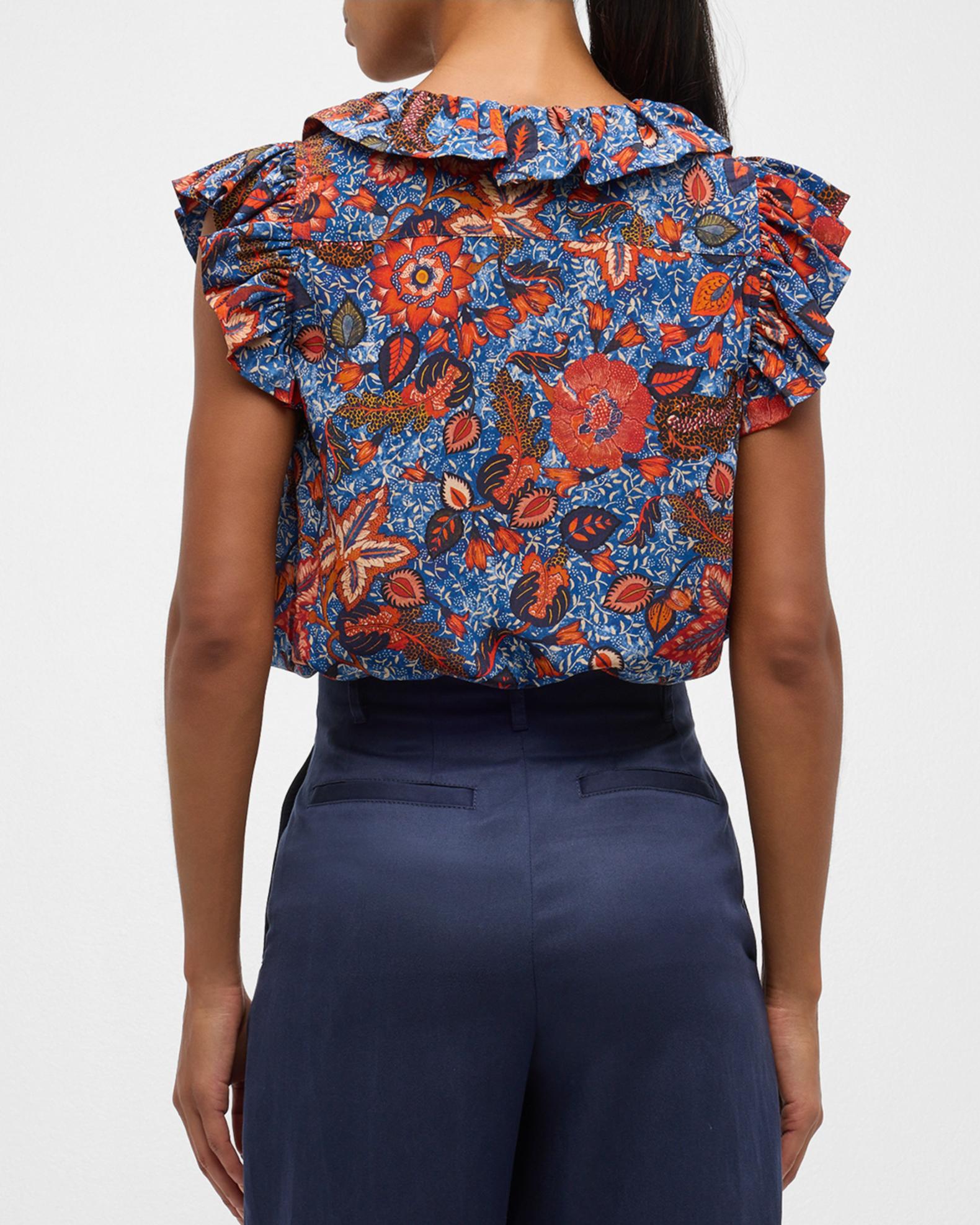 【ULLA JOHNSON】BLUE 花柄バティック パッチワーク フリルTOP Ulla Johnson Ivette Floral-Print Ruffle Silk Top | Neiman Marcus