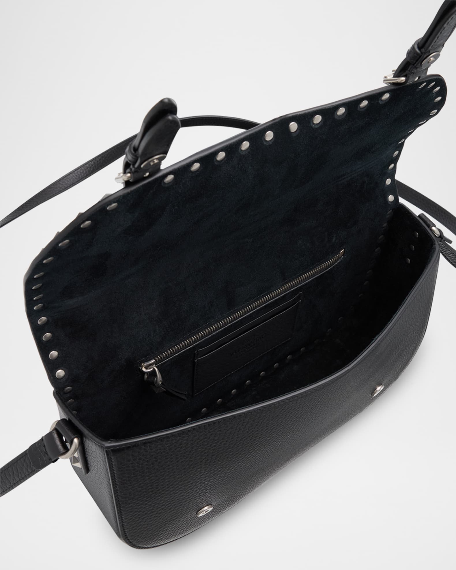 【メーカー直売】の商品をすべて Garavani Valentino Men's Messenger Rockstud Leather Large ショルダーバッグ
