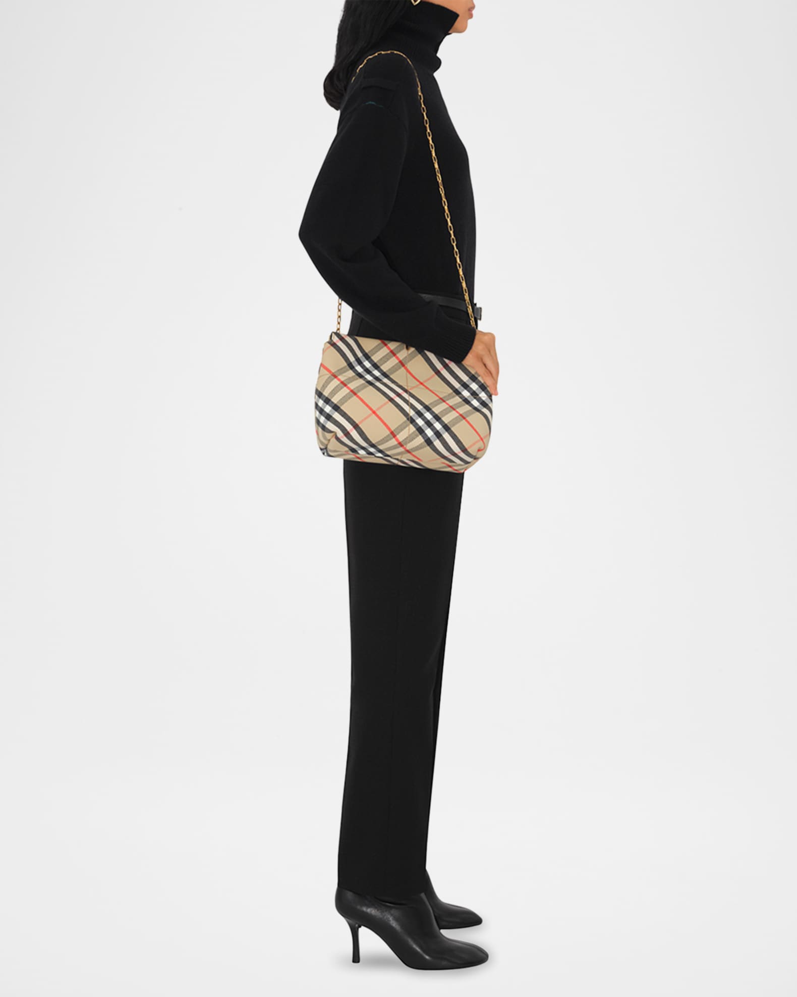 Burberry clutch with chain clearance