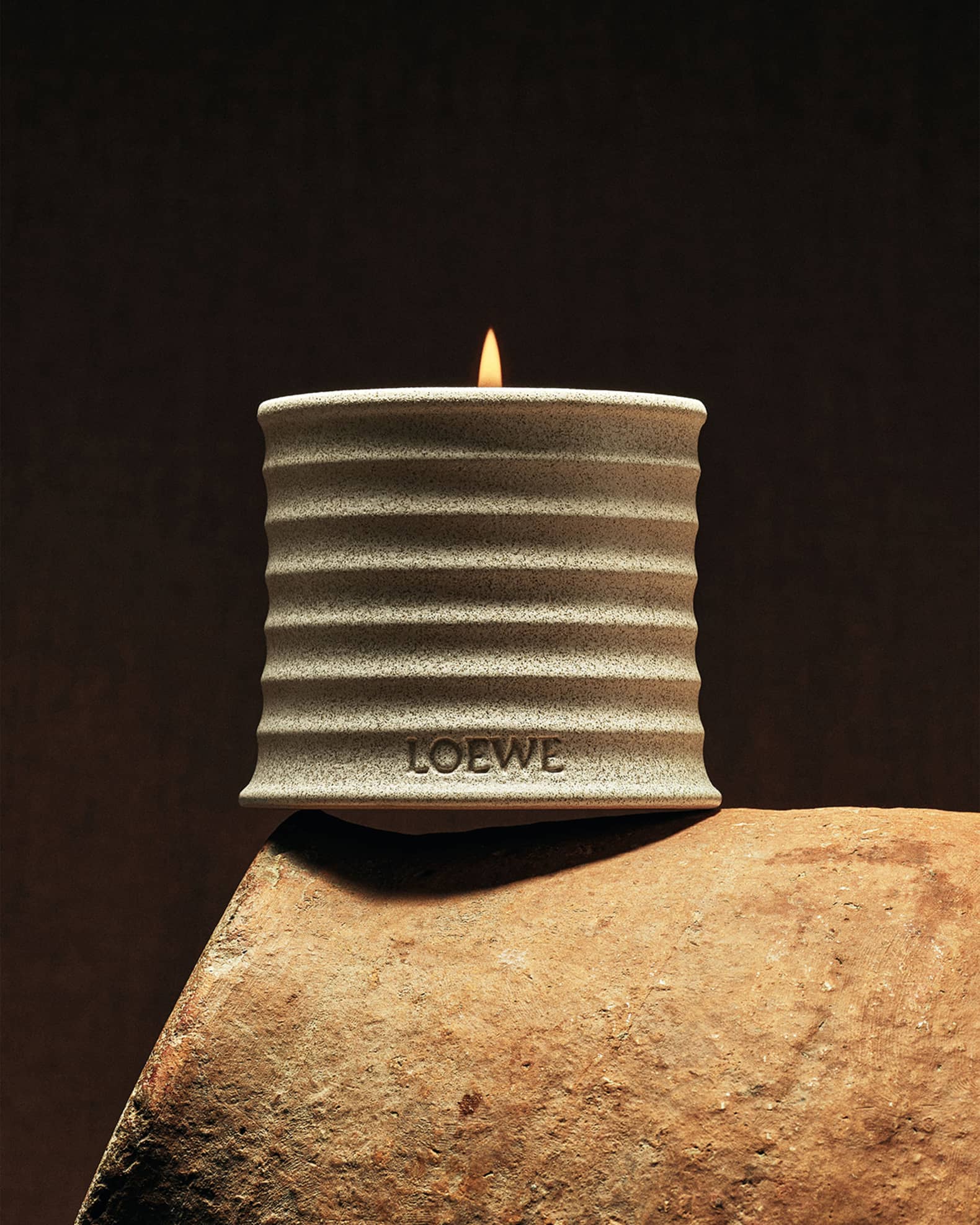 Loewe Textura Tuberose Scented Candle, 5.8 oz. | Neiman Marcus