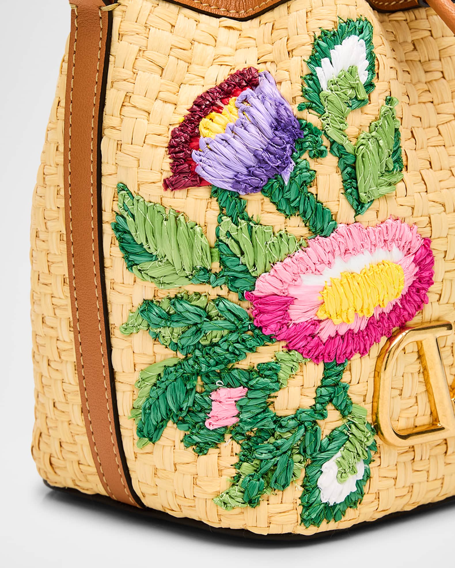 ショルダーバッグ・ポシェット Valentino Garavani Embroidered Raffia Mini Vlogo Signature S Vlogo Signature Mini Shoulder Bag In Jacquard Raffia With