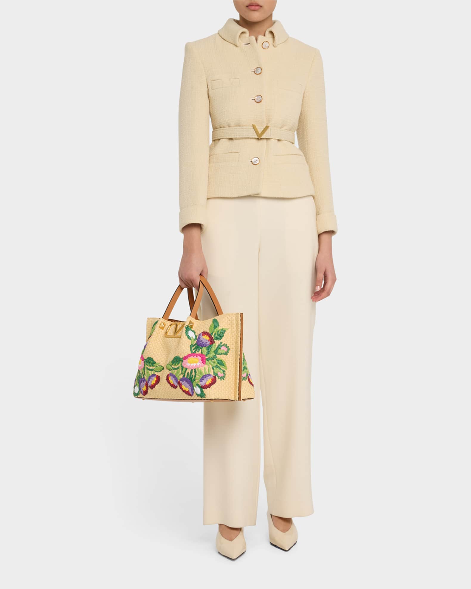 ＊VALENTINO＊フローラルエンブロイダリーラフィア ミディトート フローラルエンブロイダリー シンセティックラフィア ミディアム