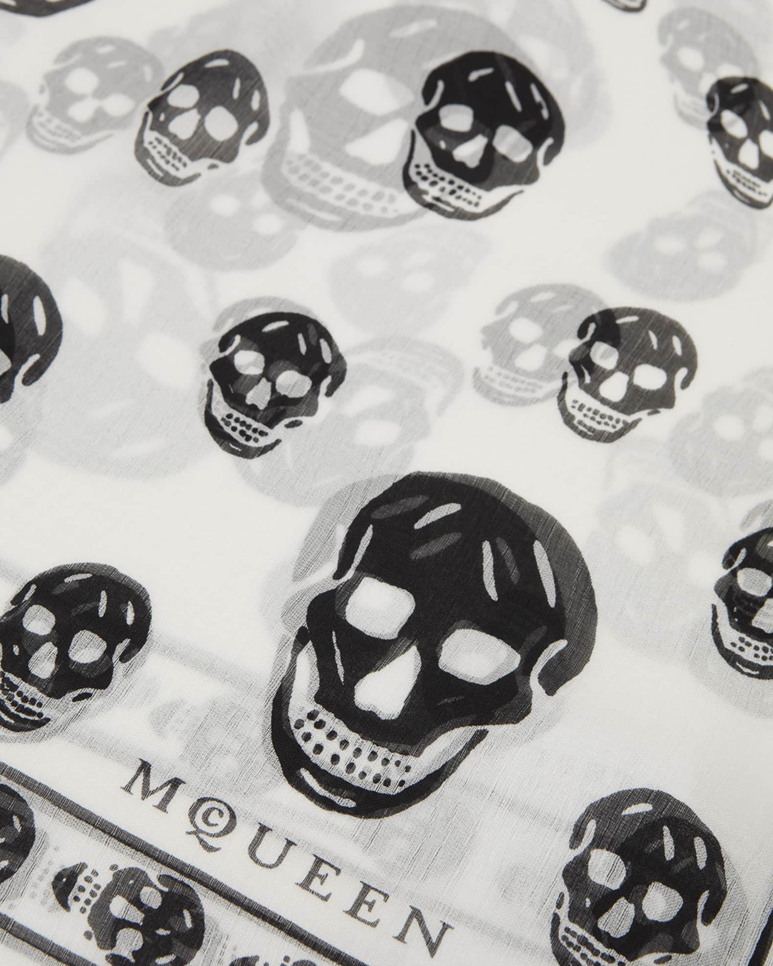 帽子 00s Skull all print l charm scarf McQueen Classic Skull Silk Scarf | Neiman Marcus