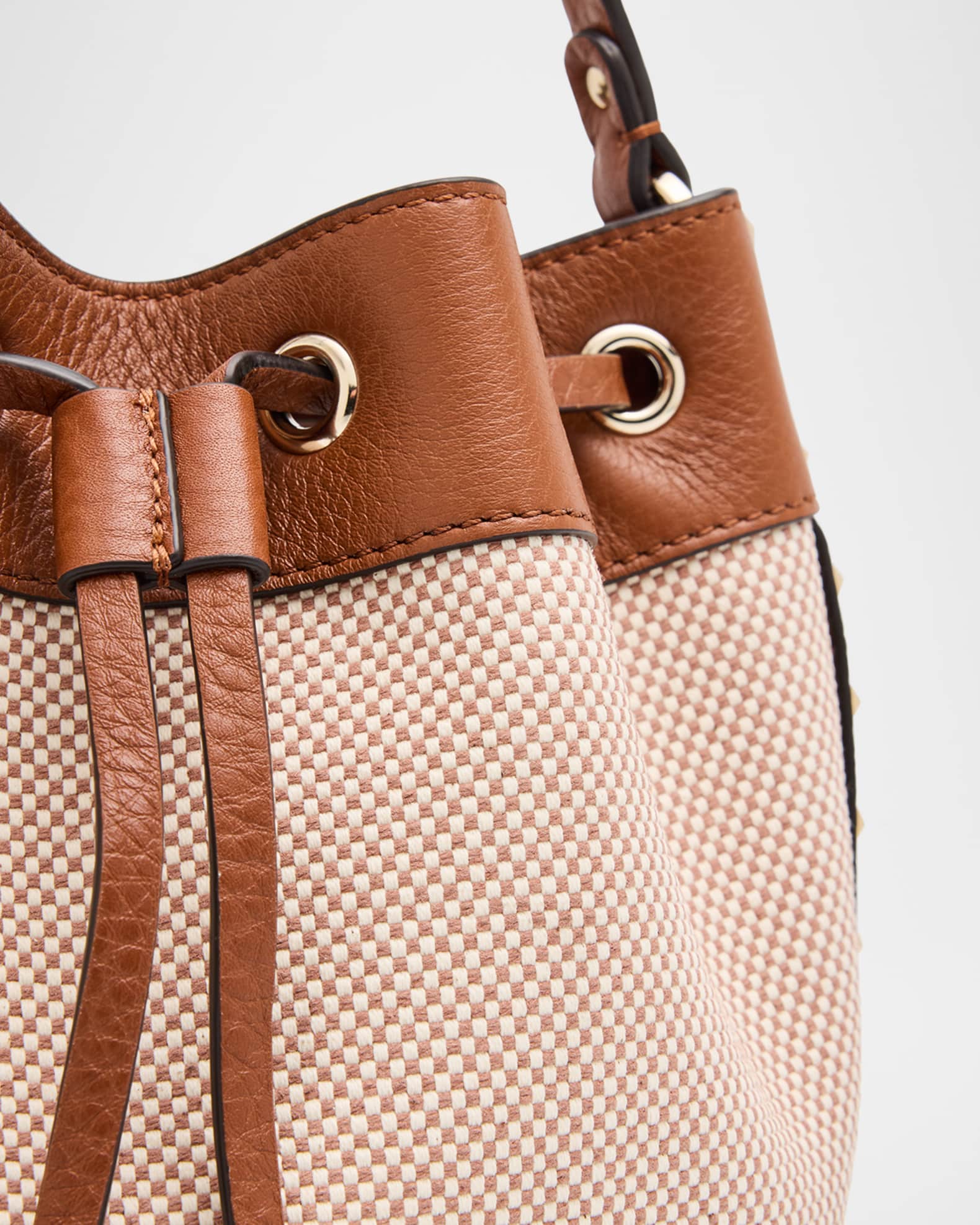 【Valentino】ROCKSTUD DRAWSTRING BAG◆6W2B0R11QCE valentinobag1_96422b95-017b-
