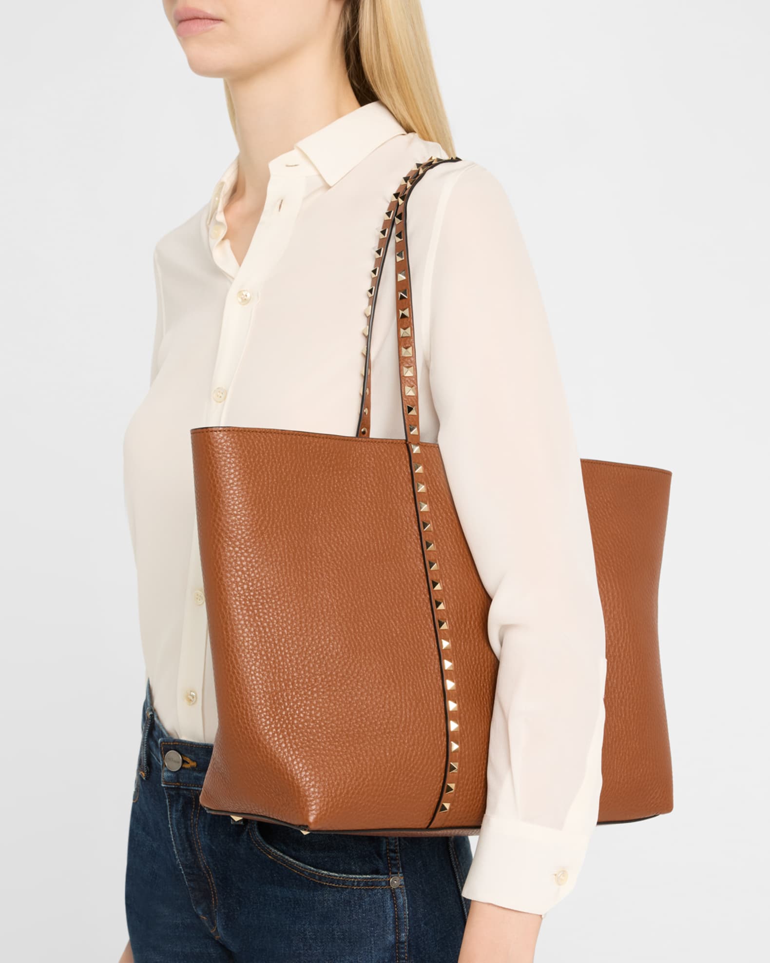 Rockstud Medium Leather Tote Bag 1