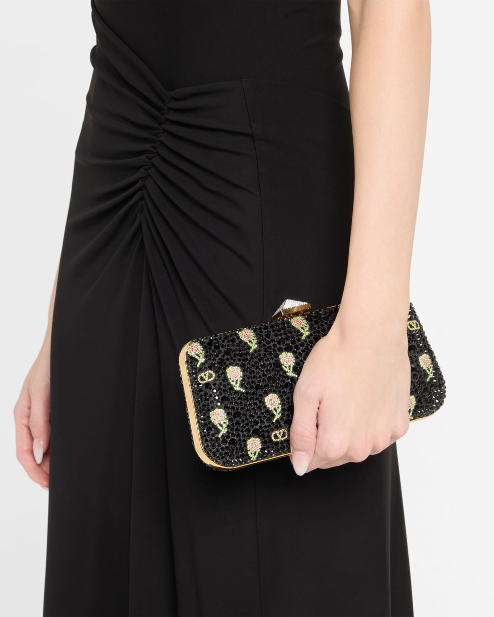 Carry Secrets VLOGO Flower Crystals Minaudiere 1