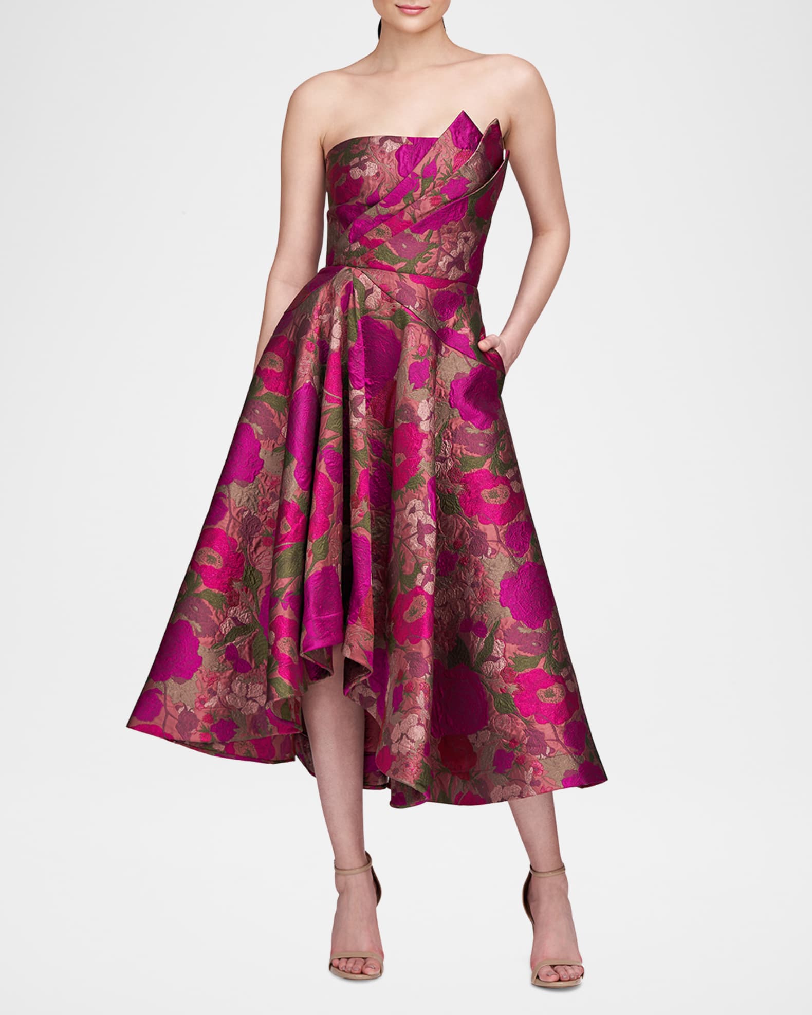 Neiman marcus theia shop