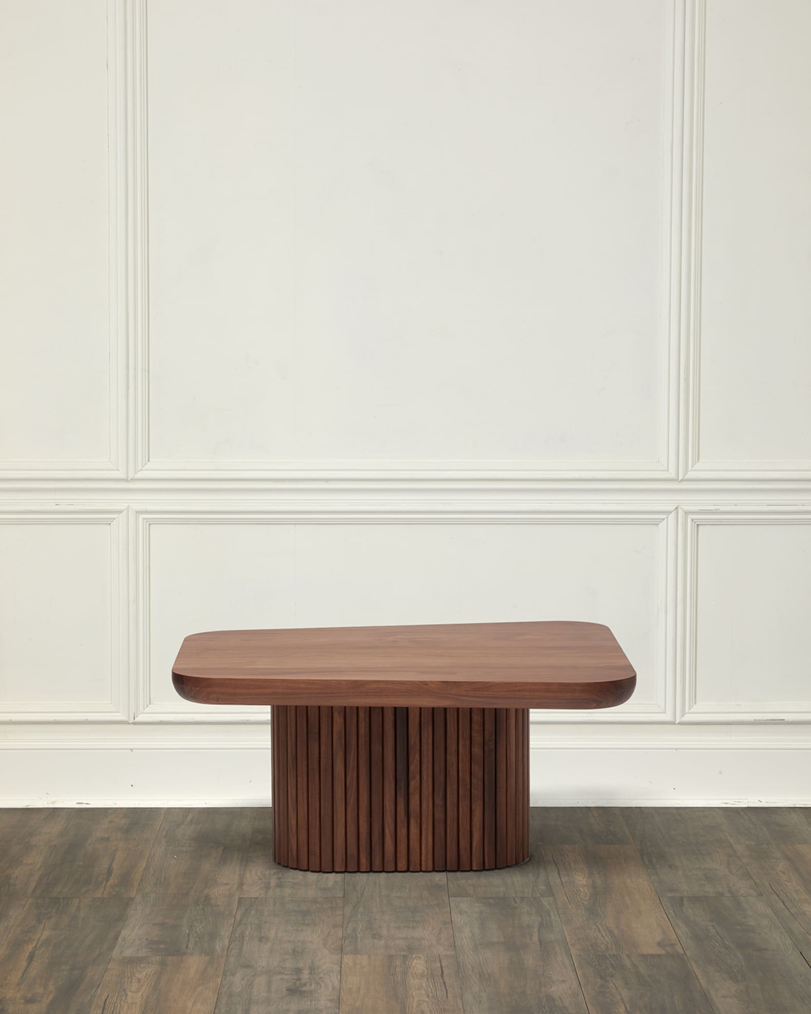 Carabelle Large Cocktail Table 0