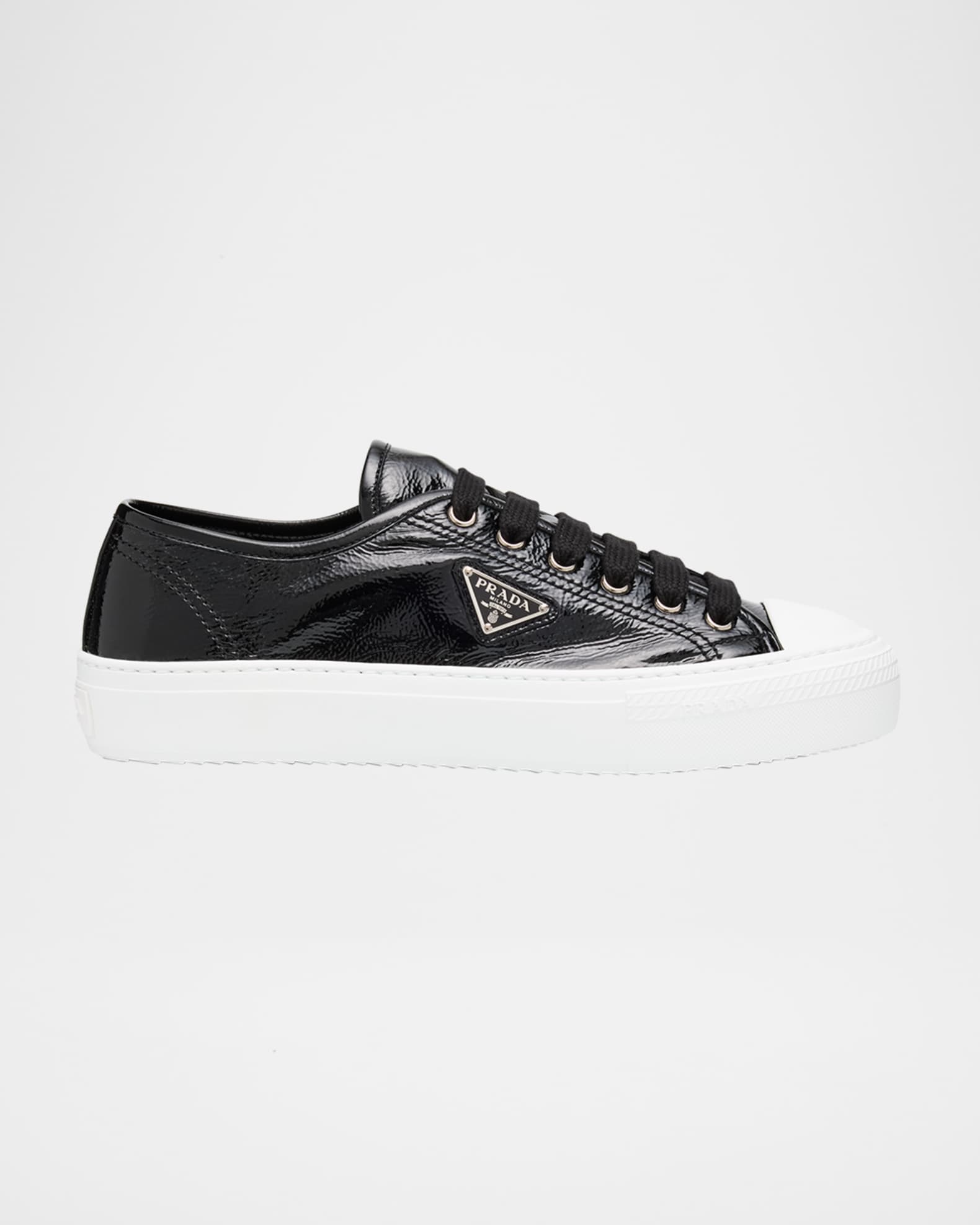 Smash Naplak Leather Triangle Logo Low-Top Sneakers 0
