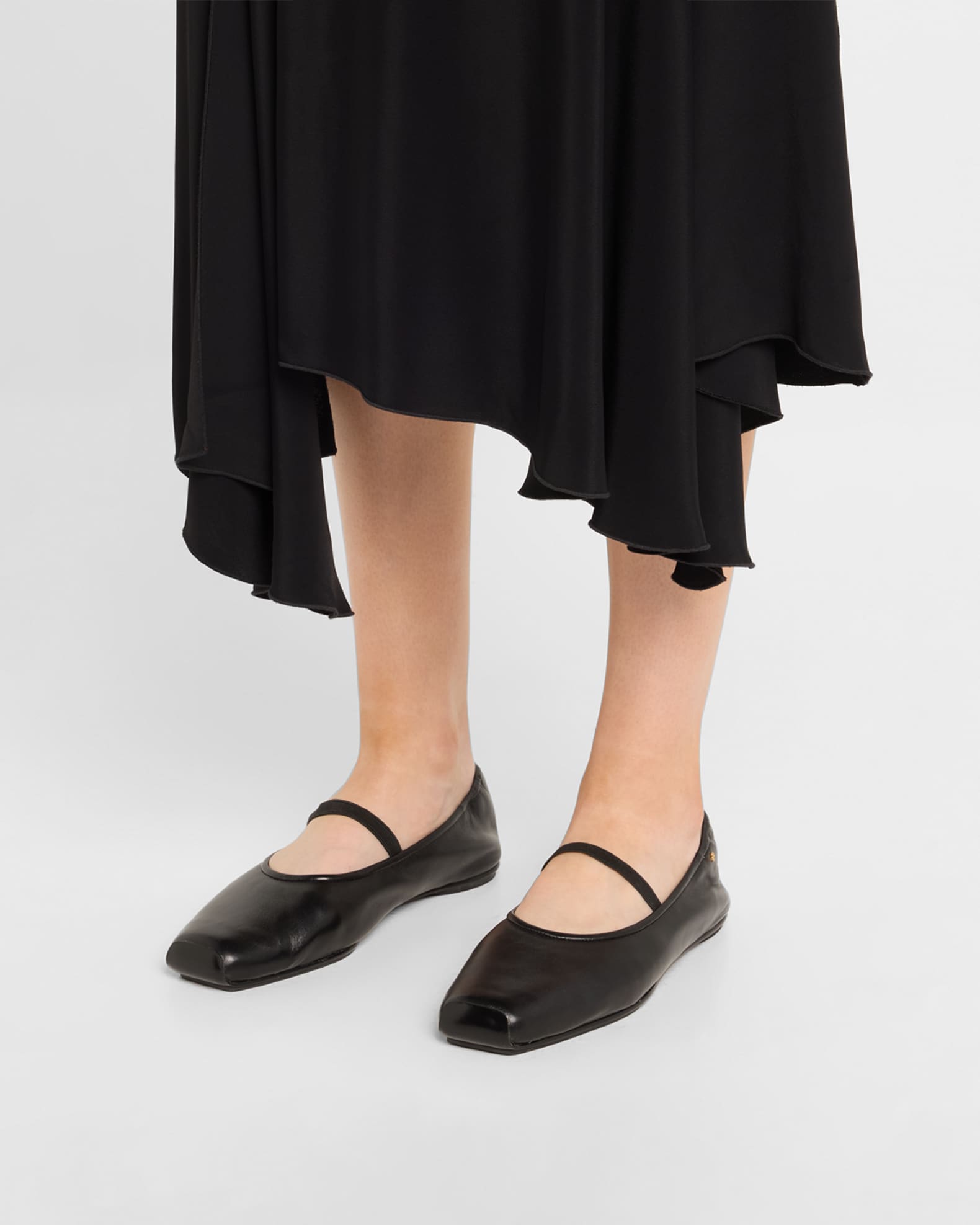 【Tory Burch】Mary Jane ballet flats ブラック Cap-Toe Mary Jane: Women's Designer Flats | Tory Burch