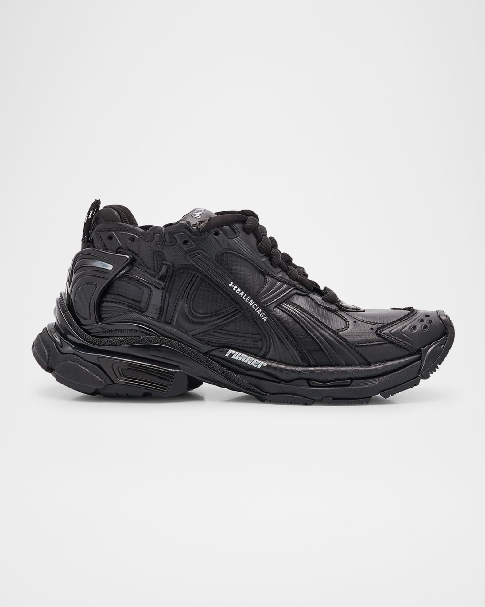 BALENCIAGA x Under Armour ランナー リップストップ スニーカー Balenciaga x Under Armour Runner Ripstop Sneakers | Neiman