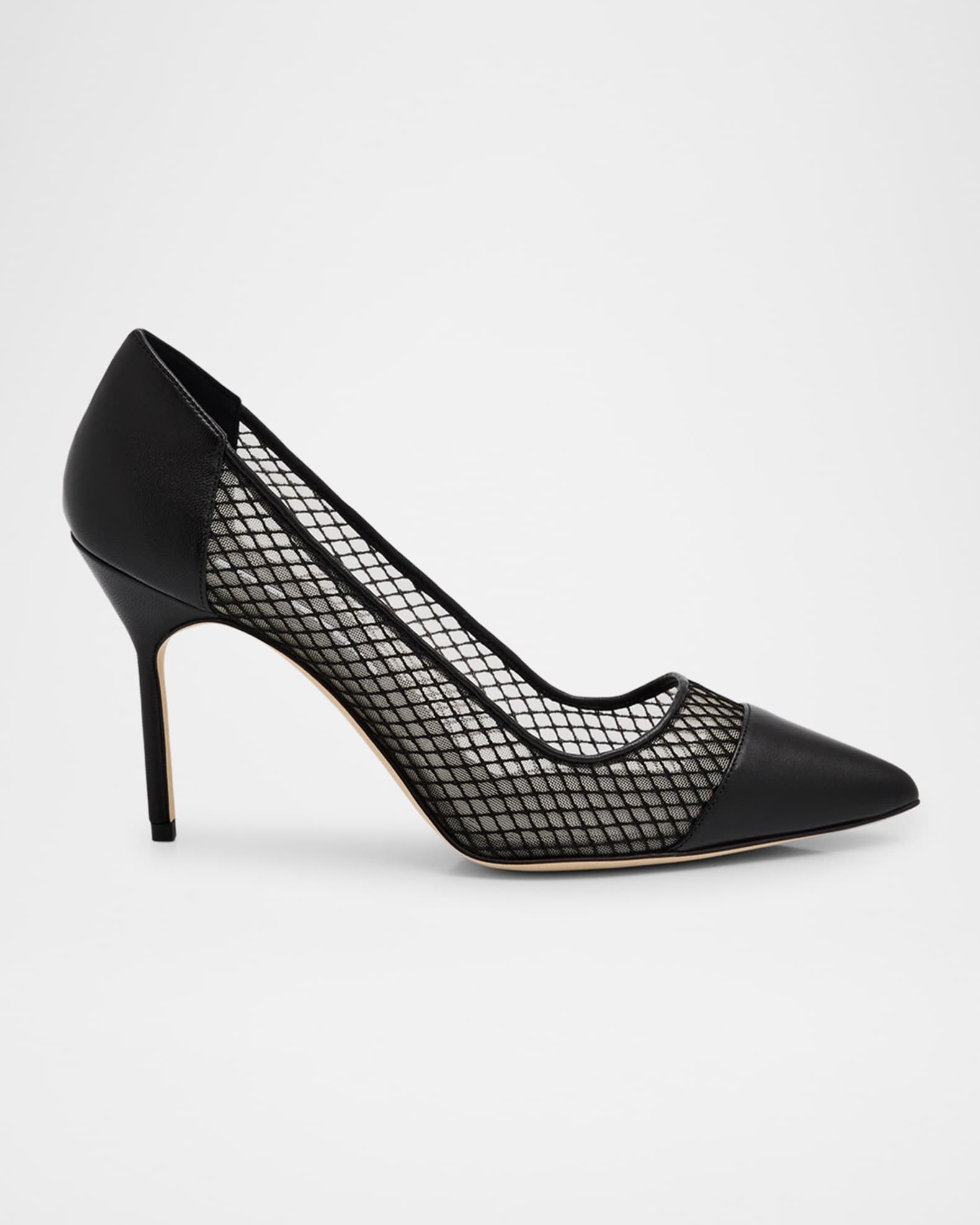 Neiman marcus black pumps online