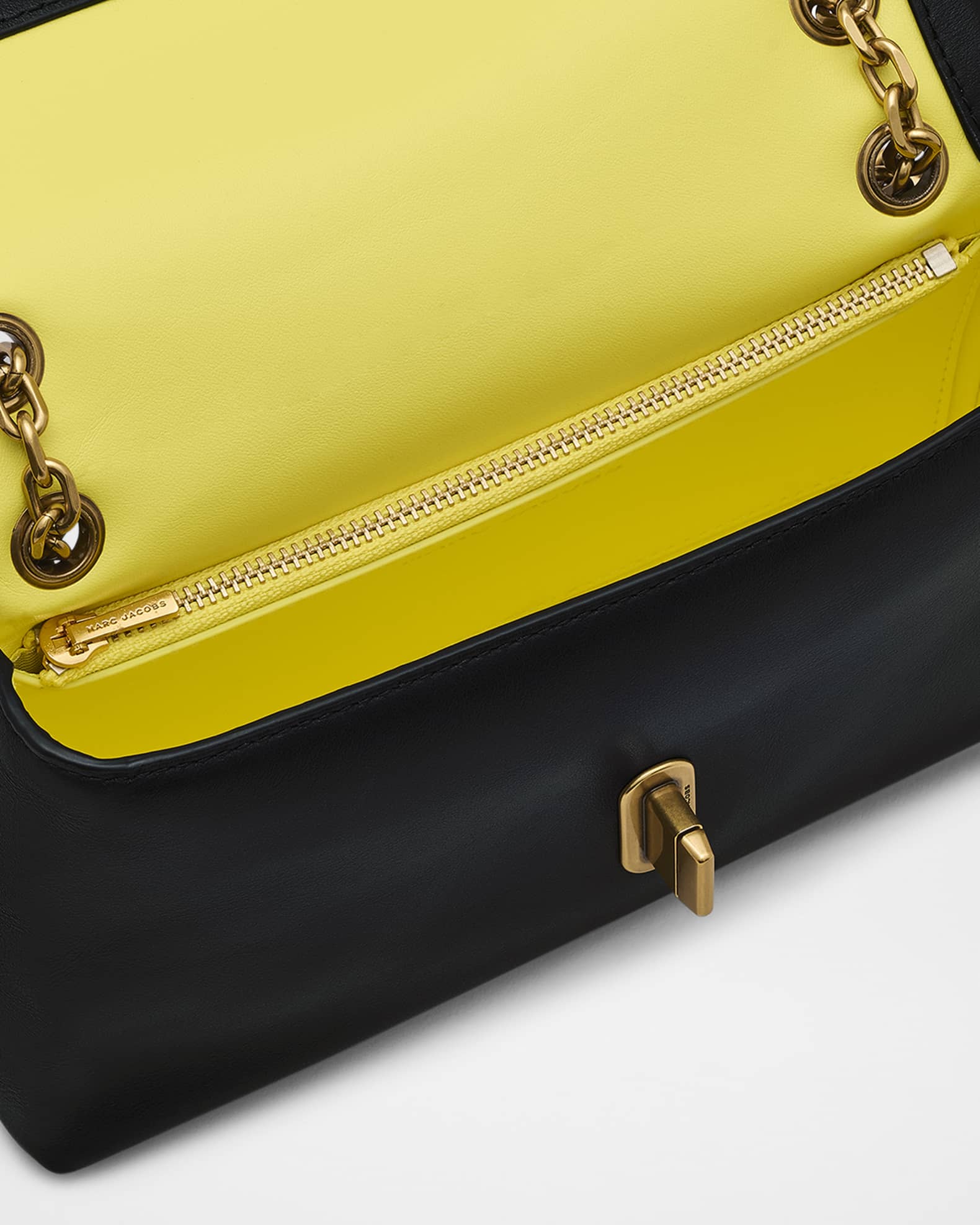 ◇MARC JACOBS◇ Leather The Mini Dual Chain WalletBLACK Marc Jacobs The Mini Dual Bag, Black: Handbags: Amazon.com