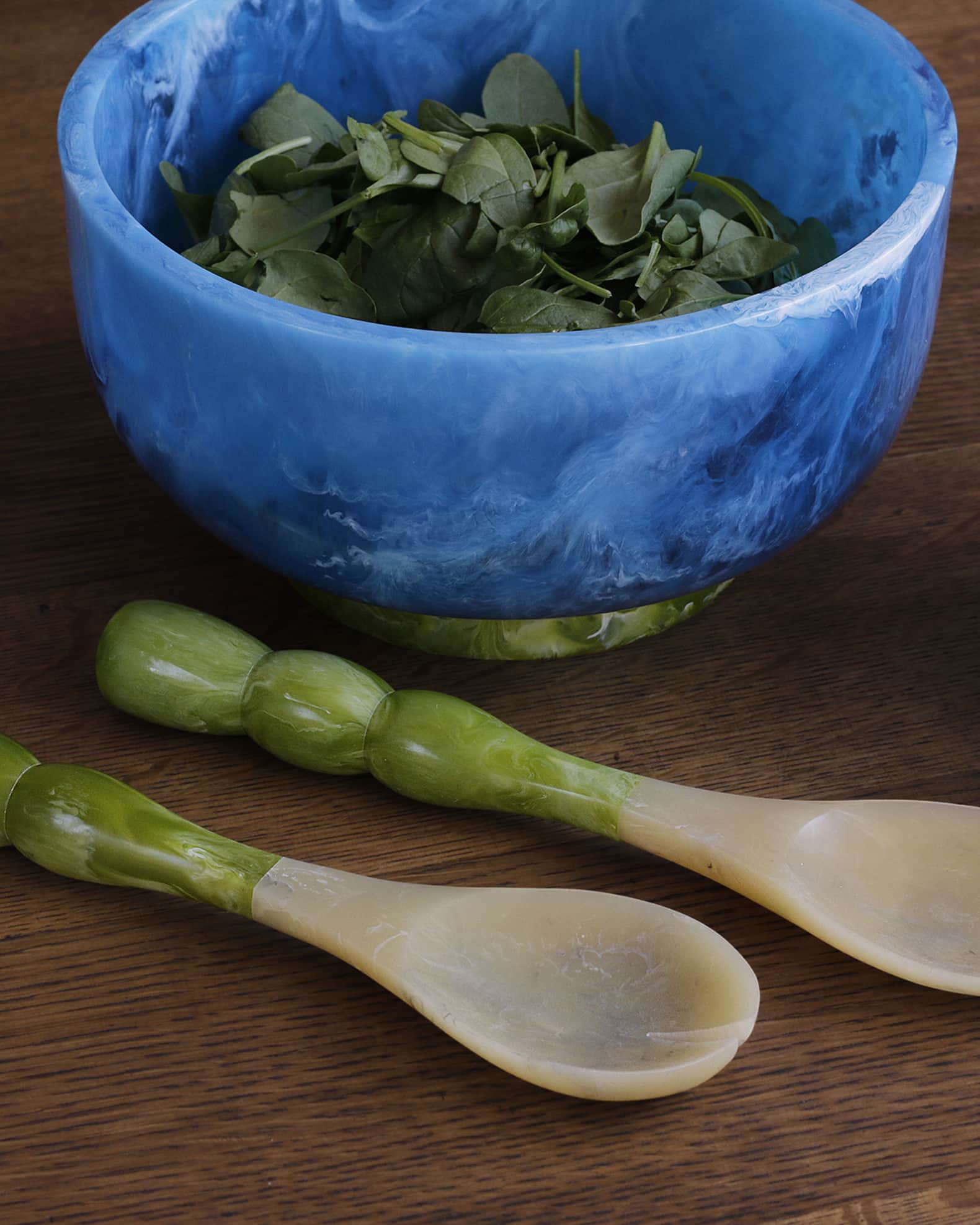 Resin Rio Large Bowl with Base 1