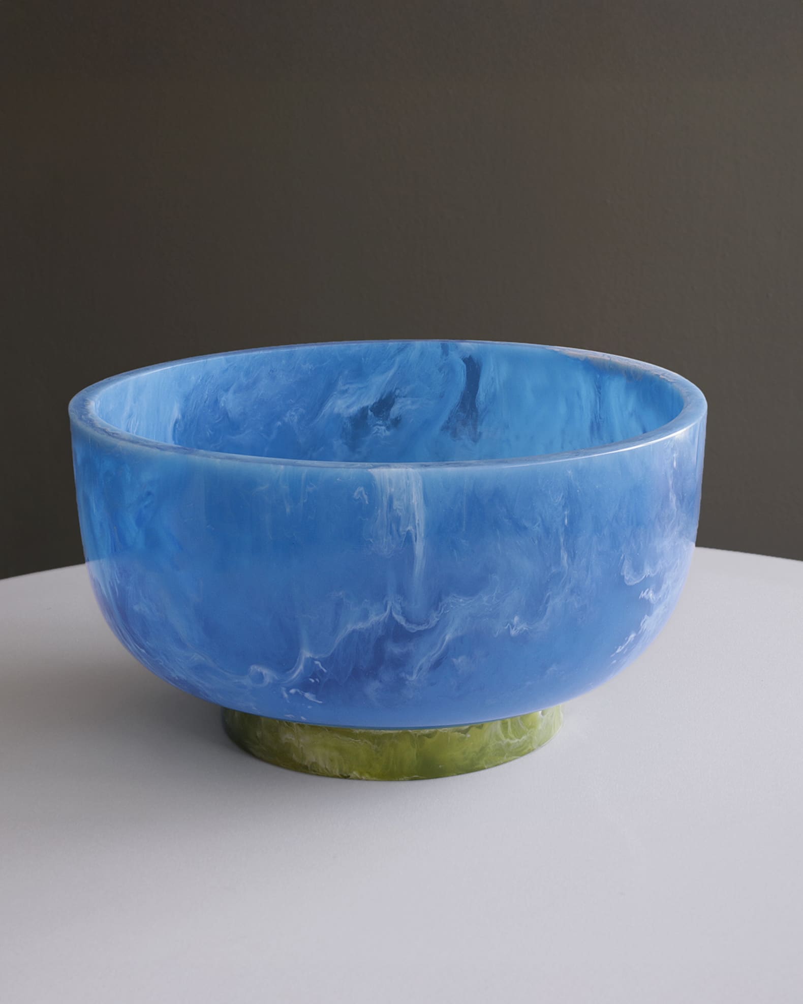 Resin Rio Large Bowl with Base 0