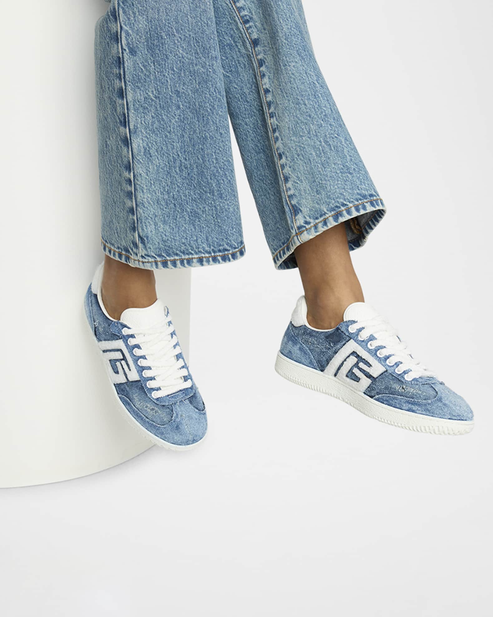 Swan Destroyed Denim Low-Top Sneakers 1