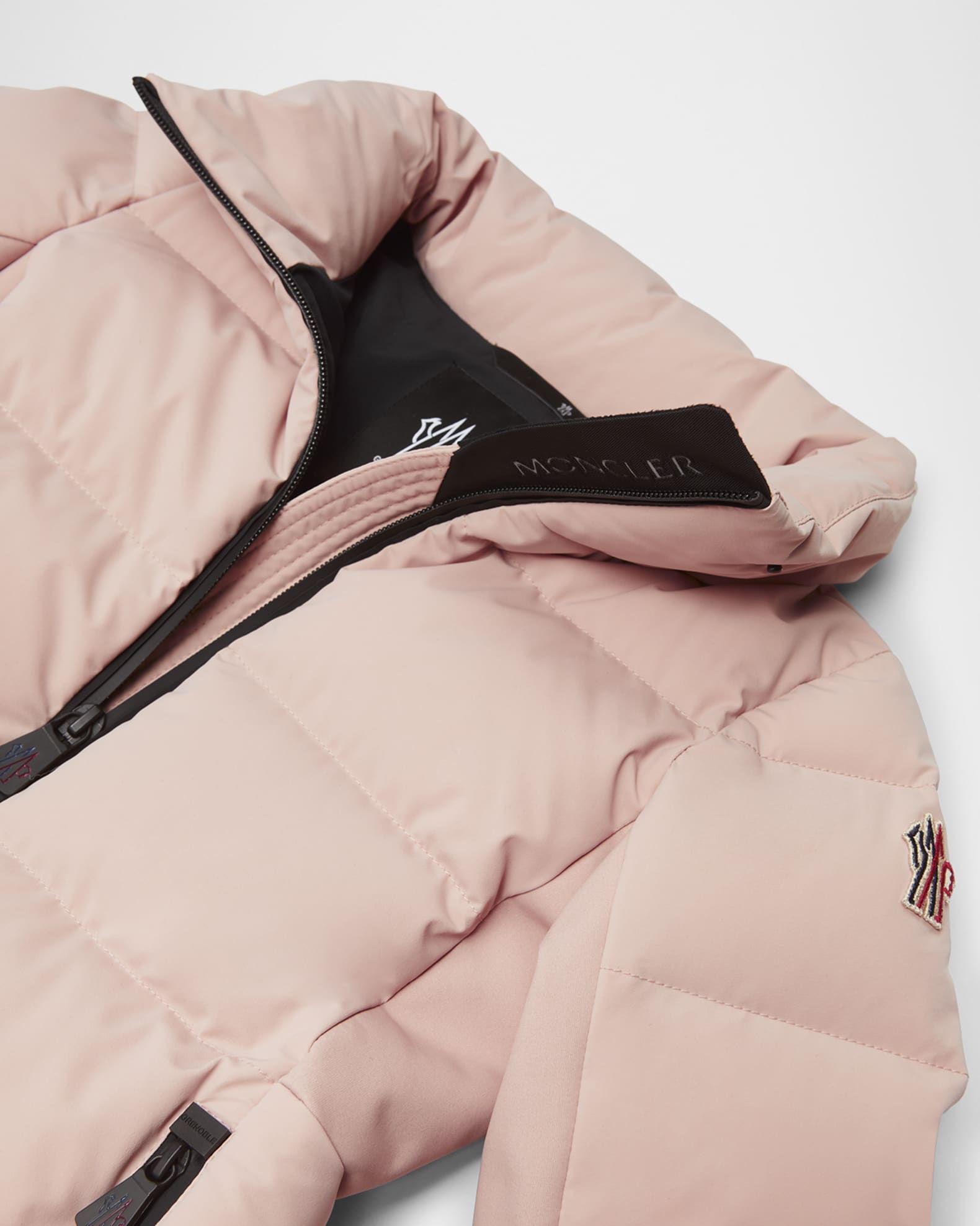MONCLER GRENOBLE 2024/25秋冬フード付きダウンジャケットGUYANE MONCLER GRENOBLE 2024/25秋冬フード付きダウンジャケットGUYANE